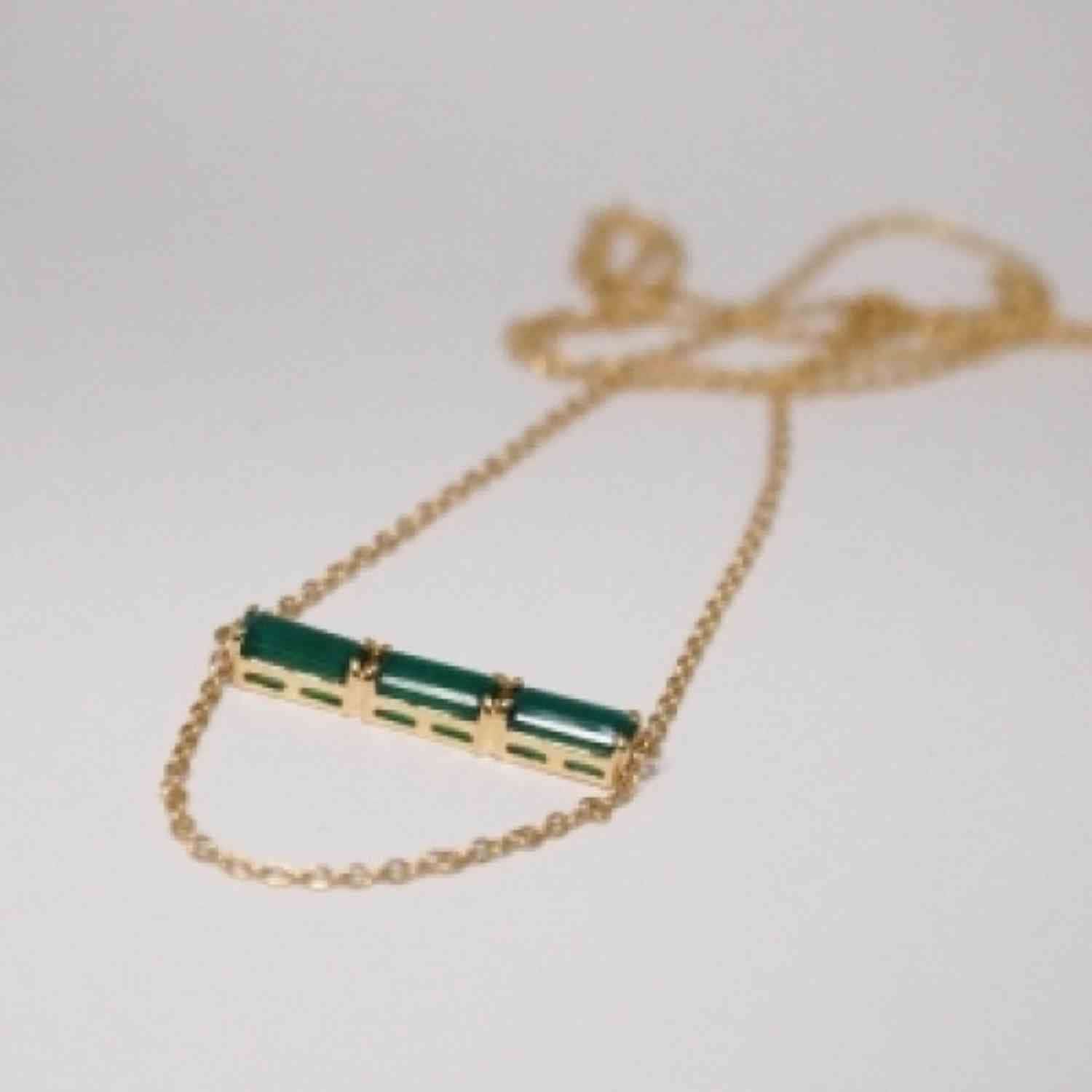 EVELYNE-M 50-55cm BAGUETTE | Green Onyx Three - Necklace - 18 Karat Gold
