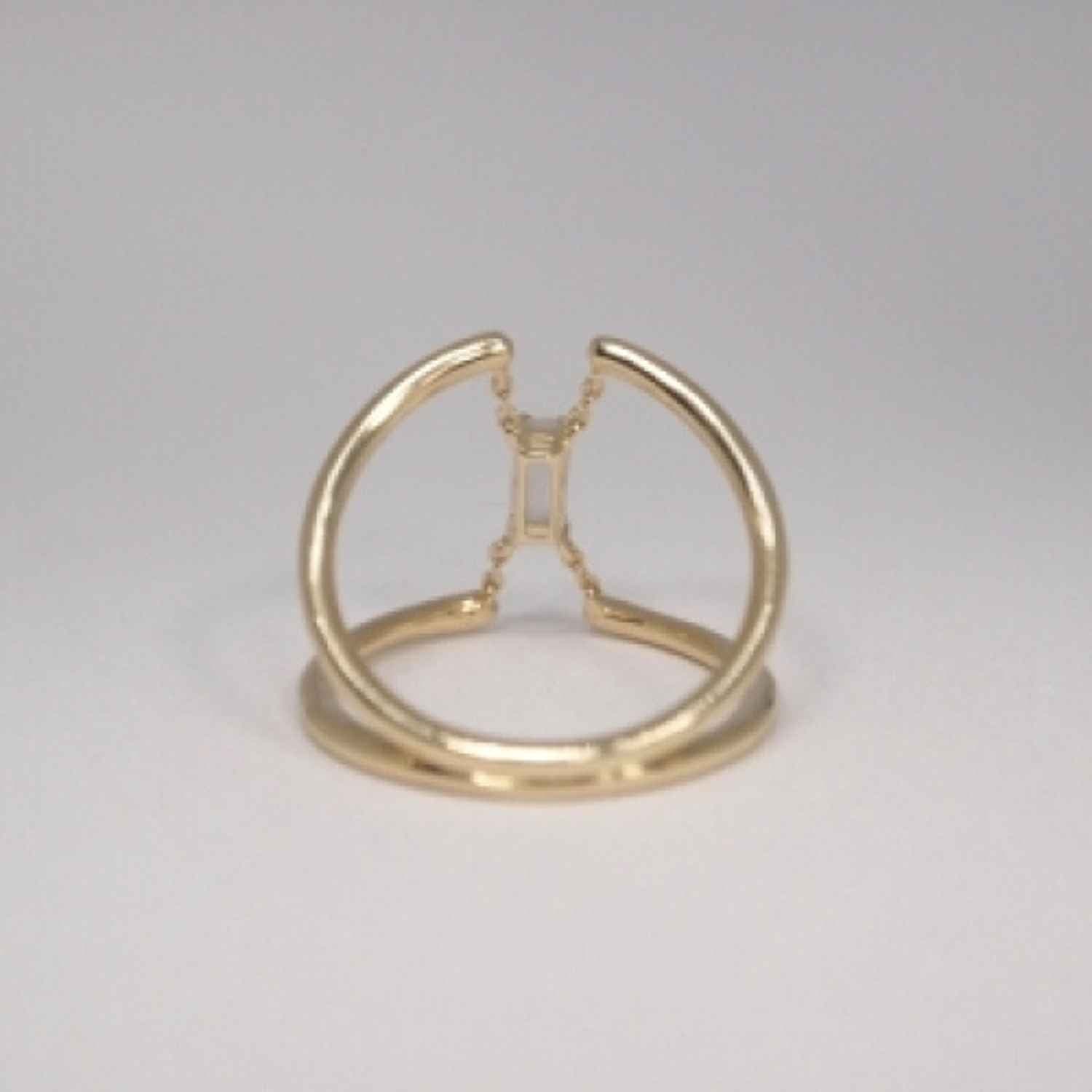 EVELYNE-M BAGUETTE | Paper Moonstone Trapeze - Ring - 18 Karat Gold