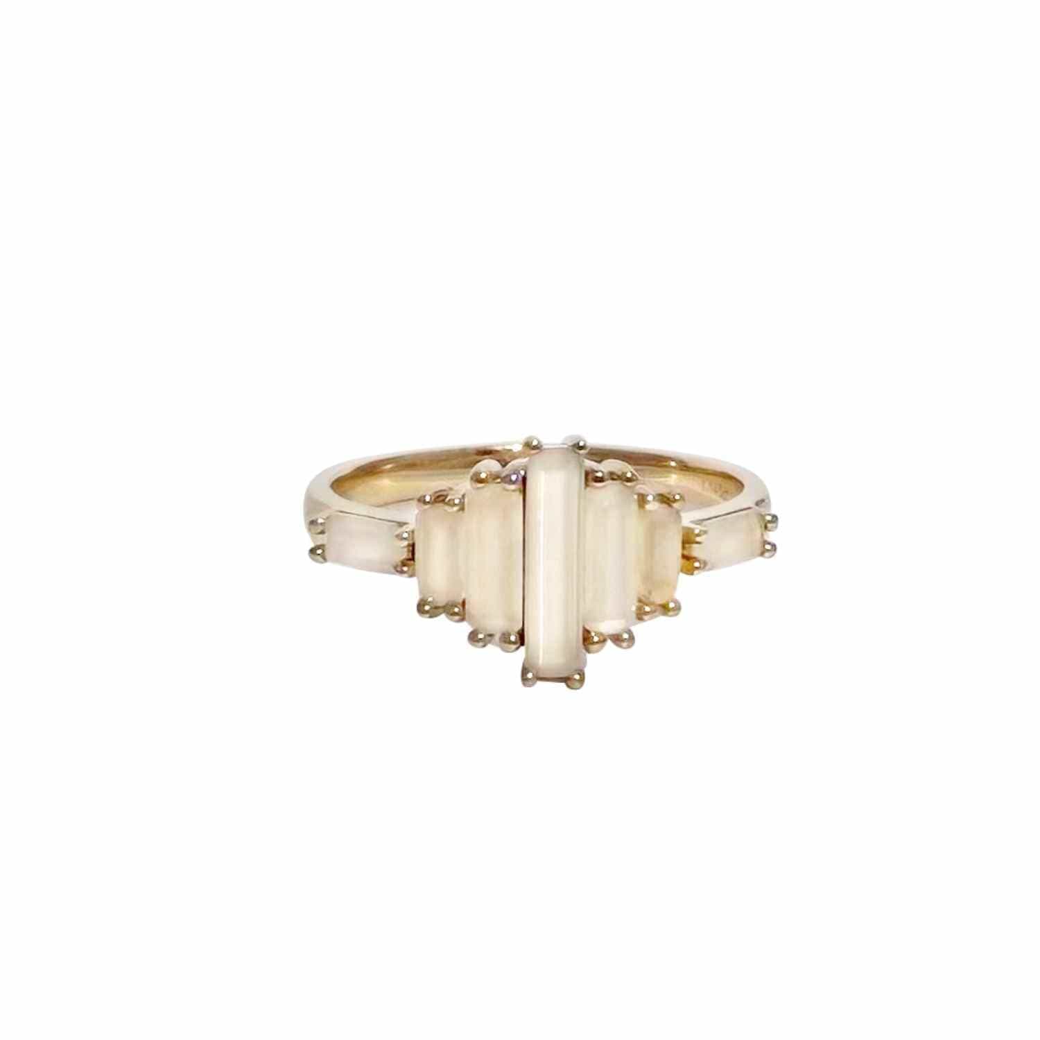 EVELYNE-M BAGUETTE | Paper White Moonstone Bridge - Ring - 18 Karat Gold