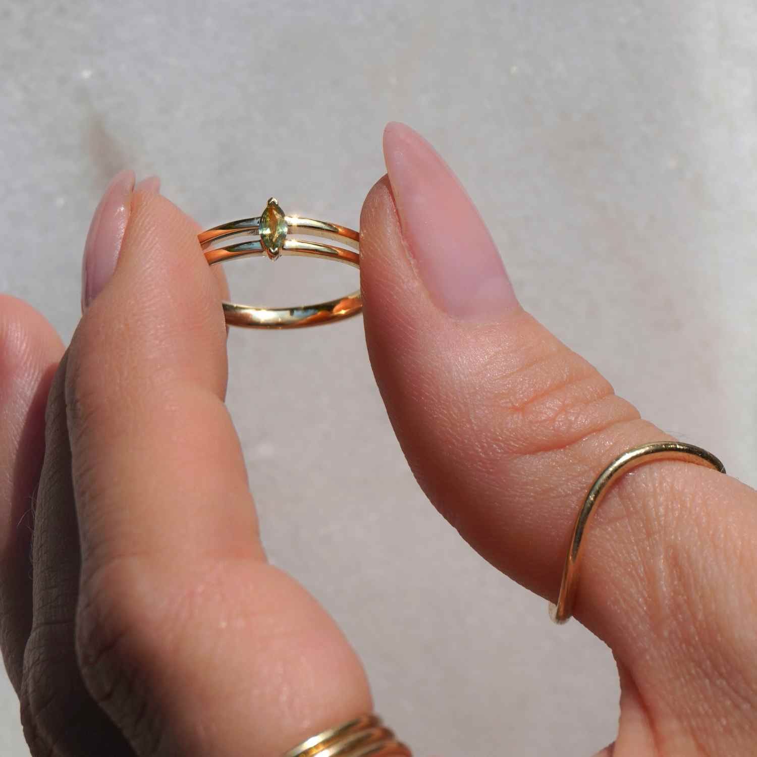 EVELYNE-M CLEOMETRA | Marquise Small Light Green Sapphire - Ring - 18 Karat Gold (LIMITED EDITION)