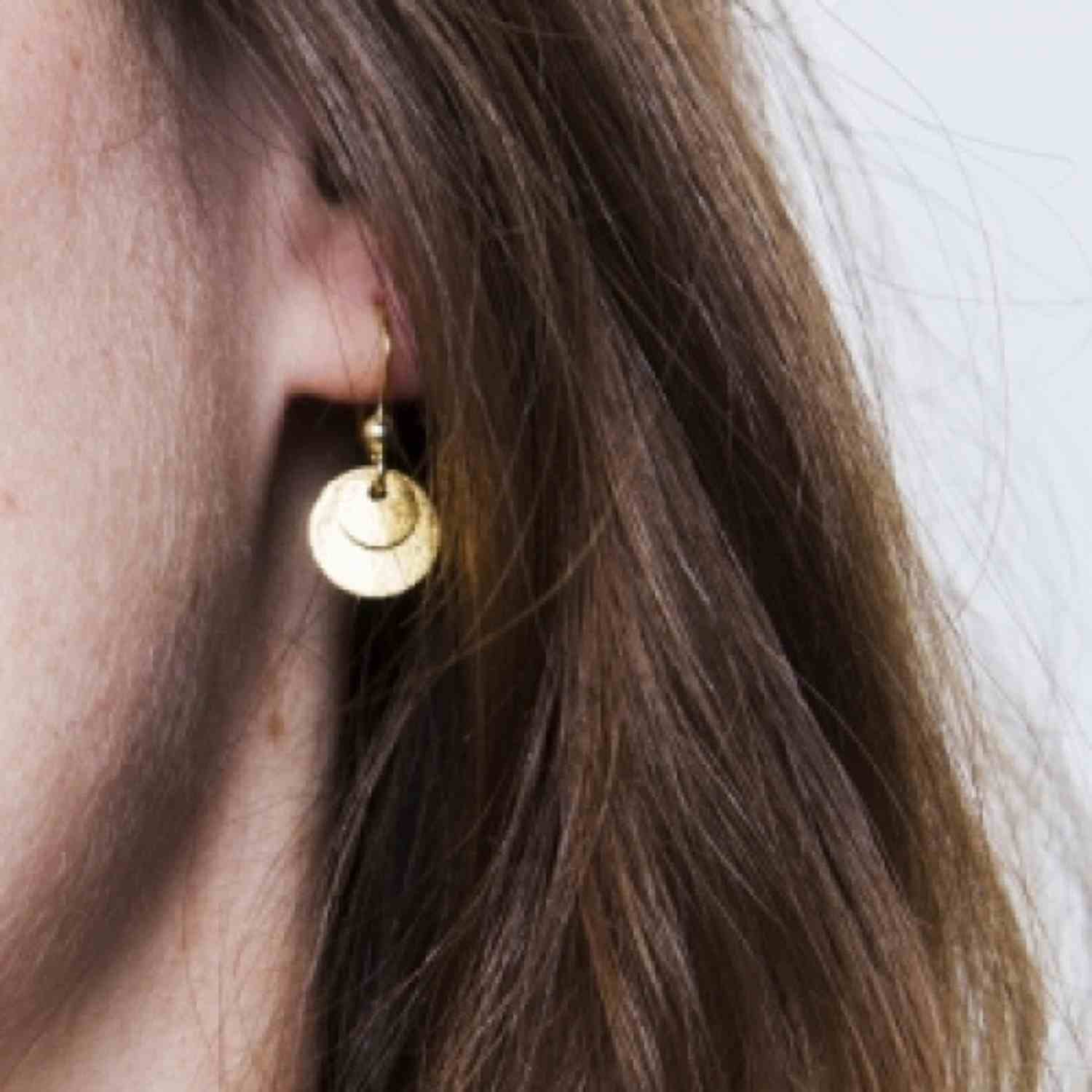 EVELYNE-M COSMIC SPOT | Sunbeam - Earring - Gold