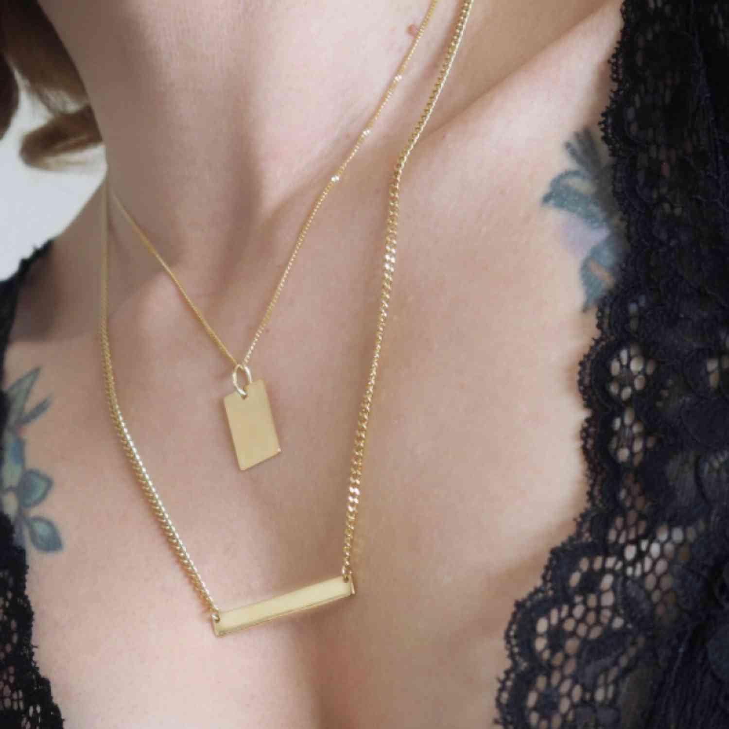 EVELYNE-M 55cm CURB | Plaque Slim Long - Necklace - Gold