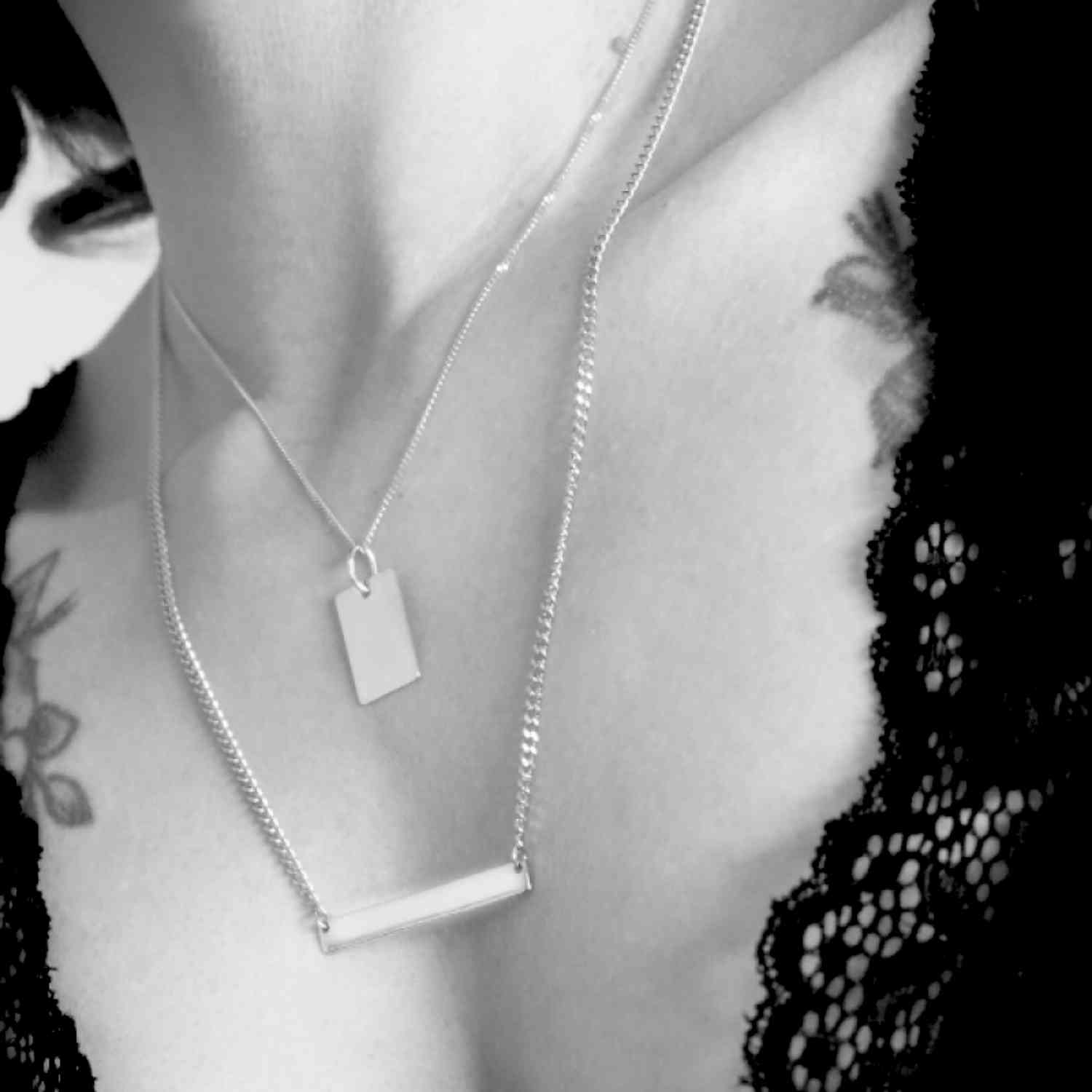 EVELYNE-M 55cm CURB | Plaque Slim Long - Necklace - Silver