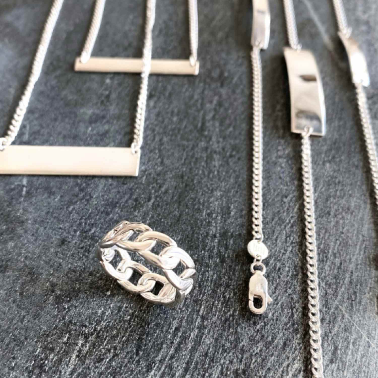 EVELYNE-M CURB | Plaque Wide Long - Bracelet - Silver