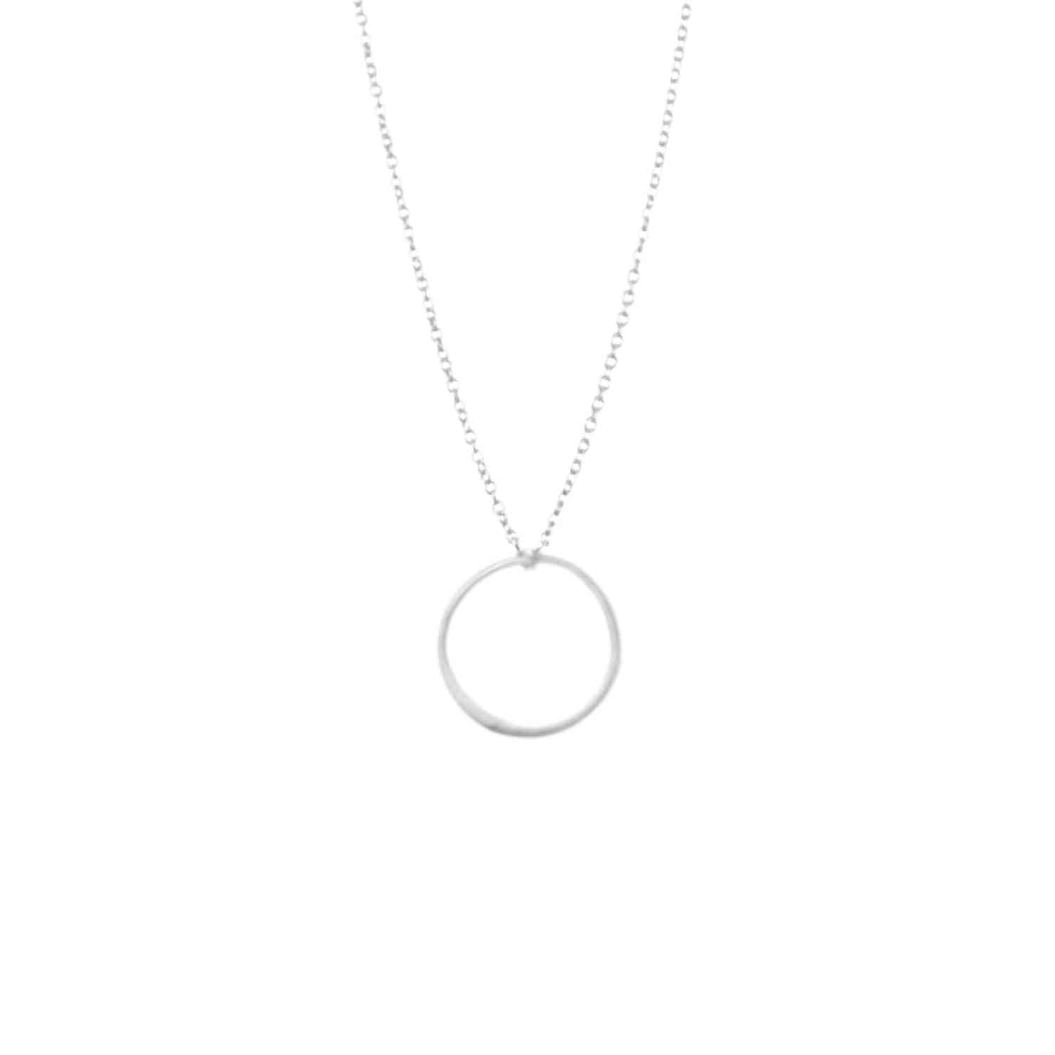 EVELYNE-M CURVACEOUS | Solar Eclipse - Necklace - Silver