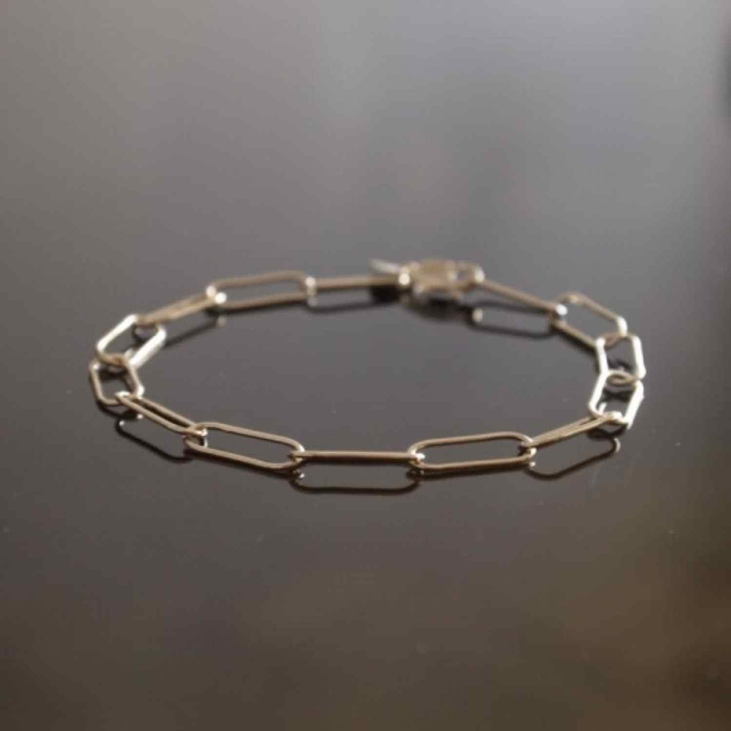 EVELYNE-M ELONGATED | Paperclip Light - Bracelet - Gold