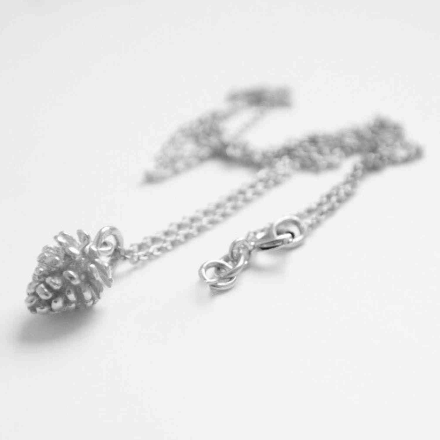 EVELYNE-M GARDEN EDEN | Pinecone - Necklace - Silver