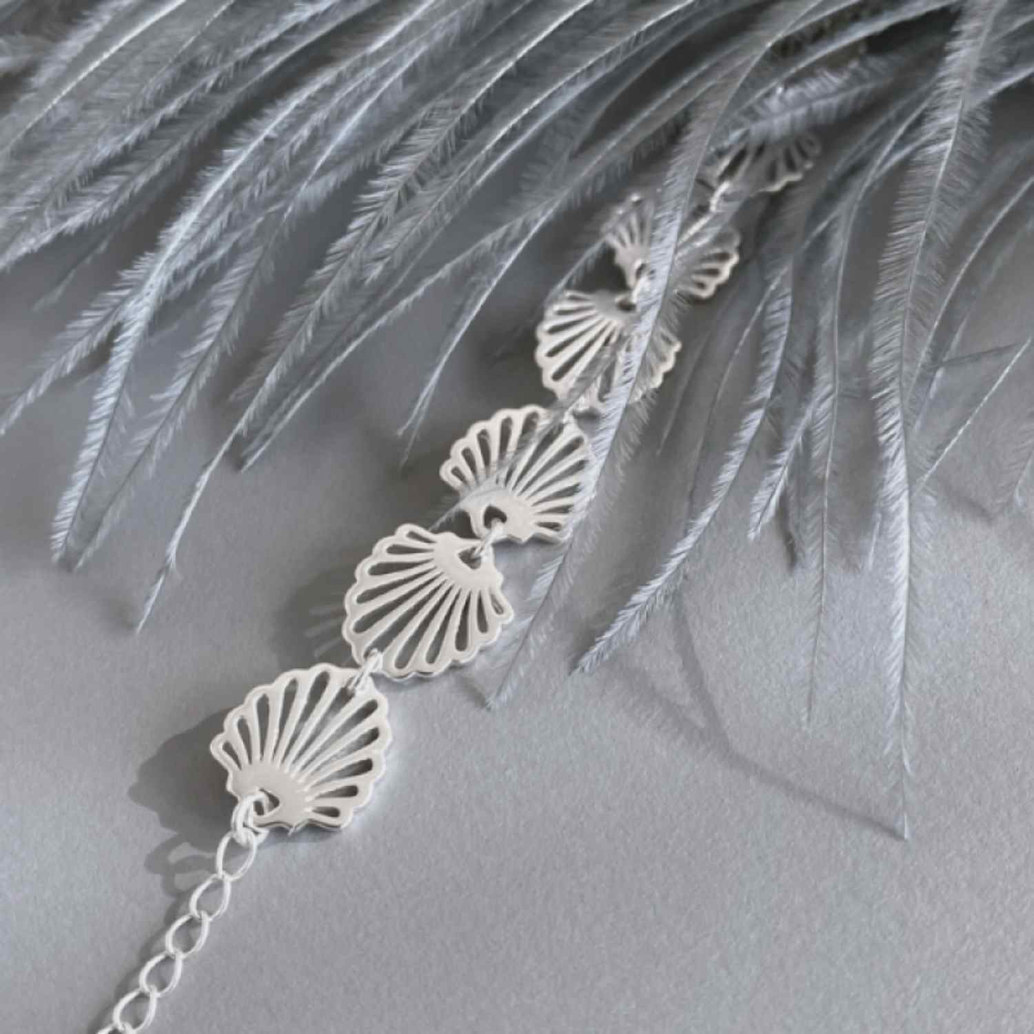 EVELYNE-M 13-18cm HUMMINGBIRD SHELL | Classic - Bracelet - Silver