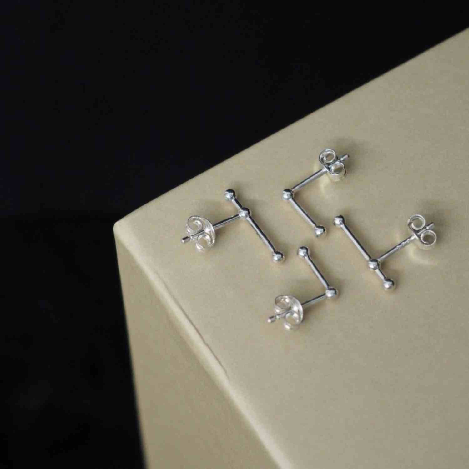 EVELYNE-M LUNAMOTION | Meteoroids 2 Constellation - Stud Earring - Silver