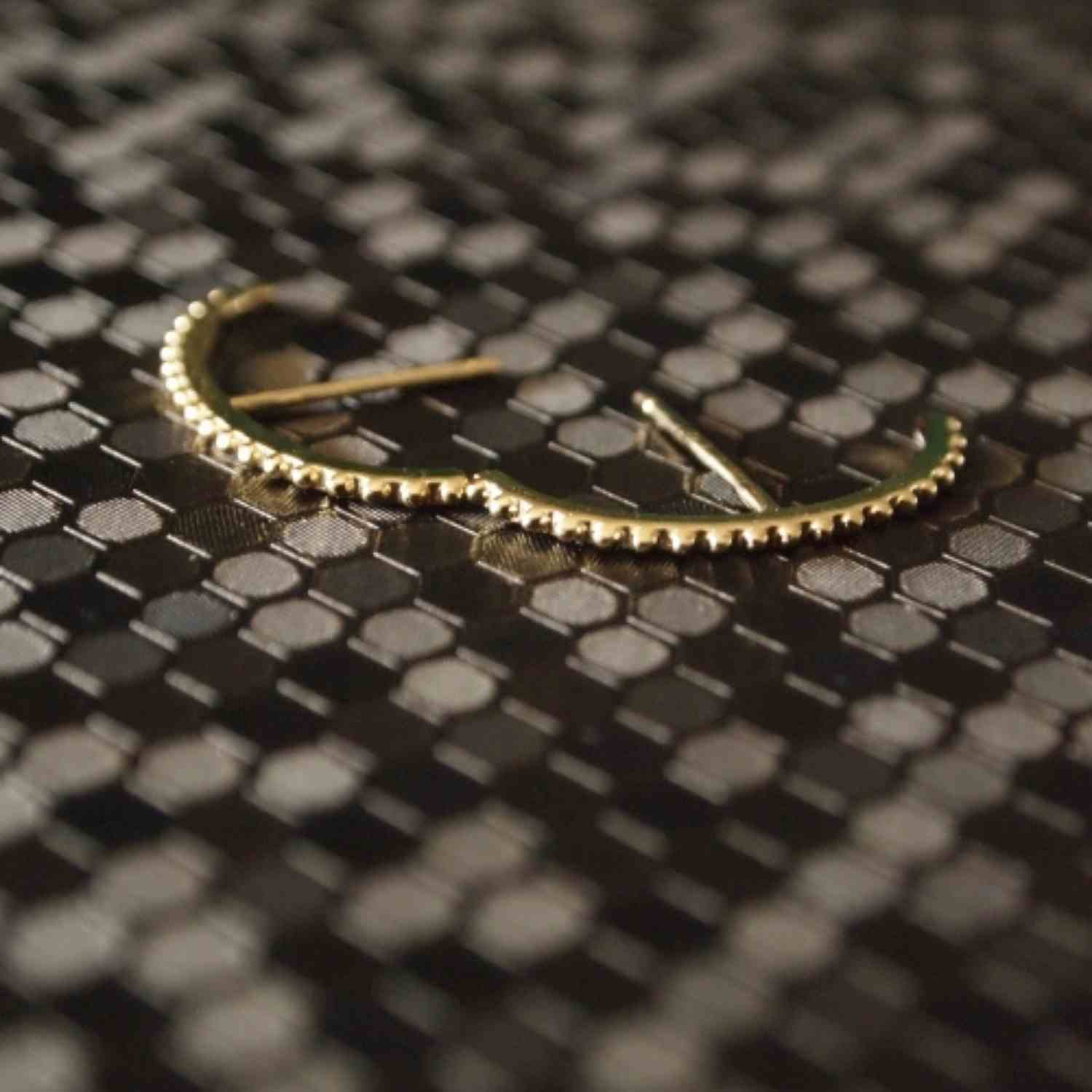 EVELYNE-M LUNAMOTION | Meteoroids Curva - InEar Stud - Gold