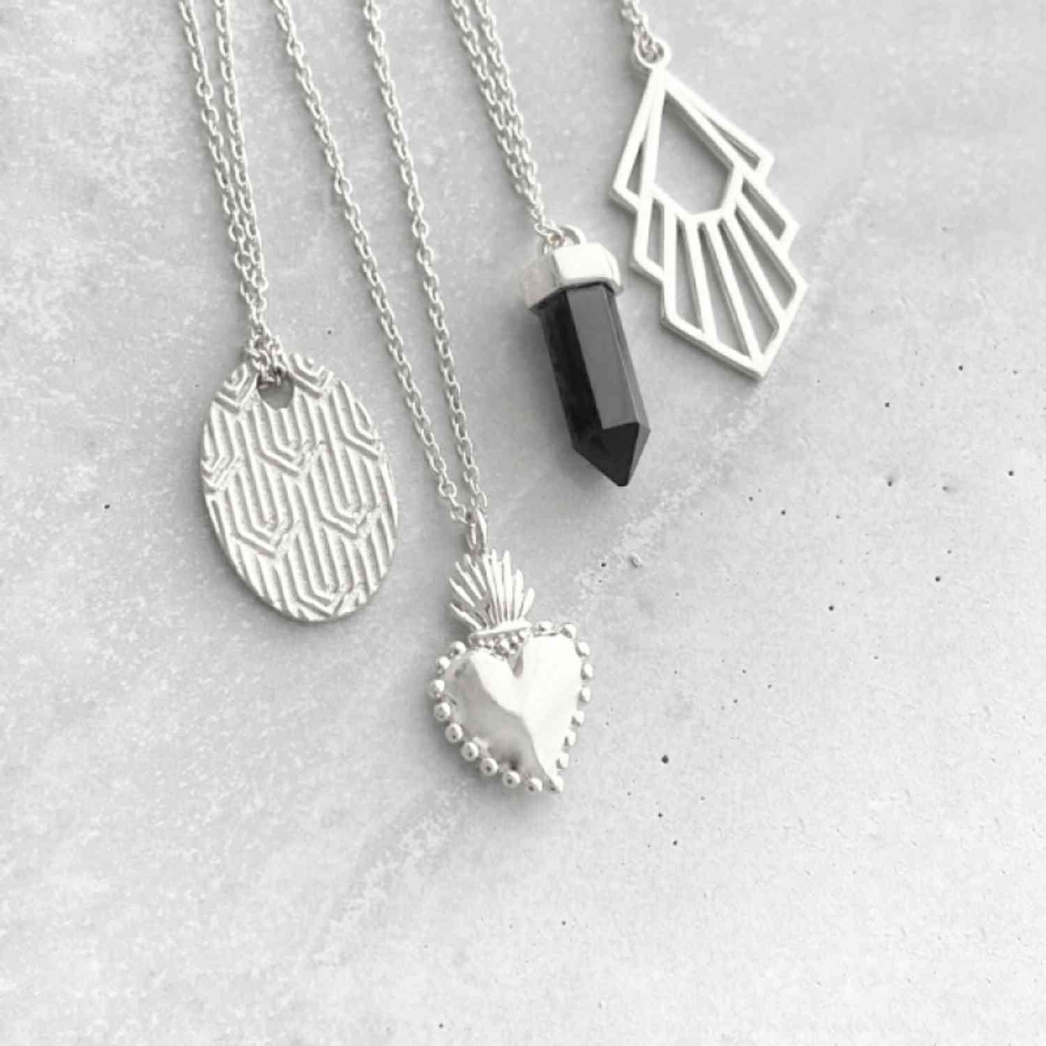 EVELYNE-M METROPOLIS | Embossing Medaillon - Necklace - Silver