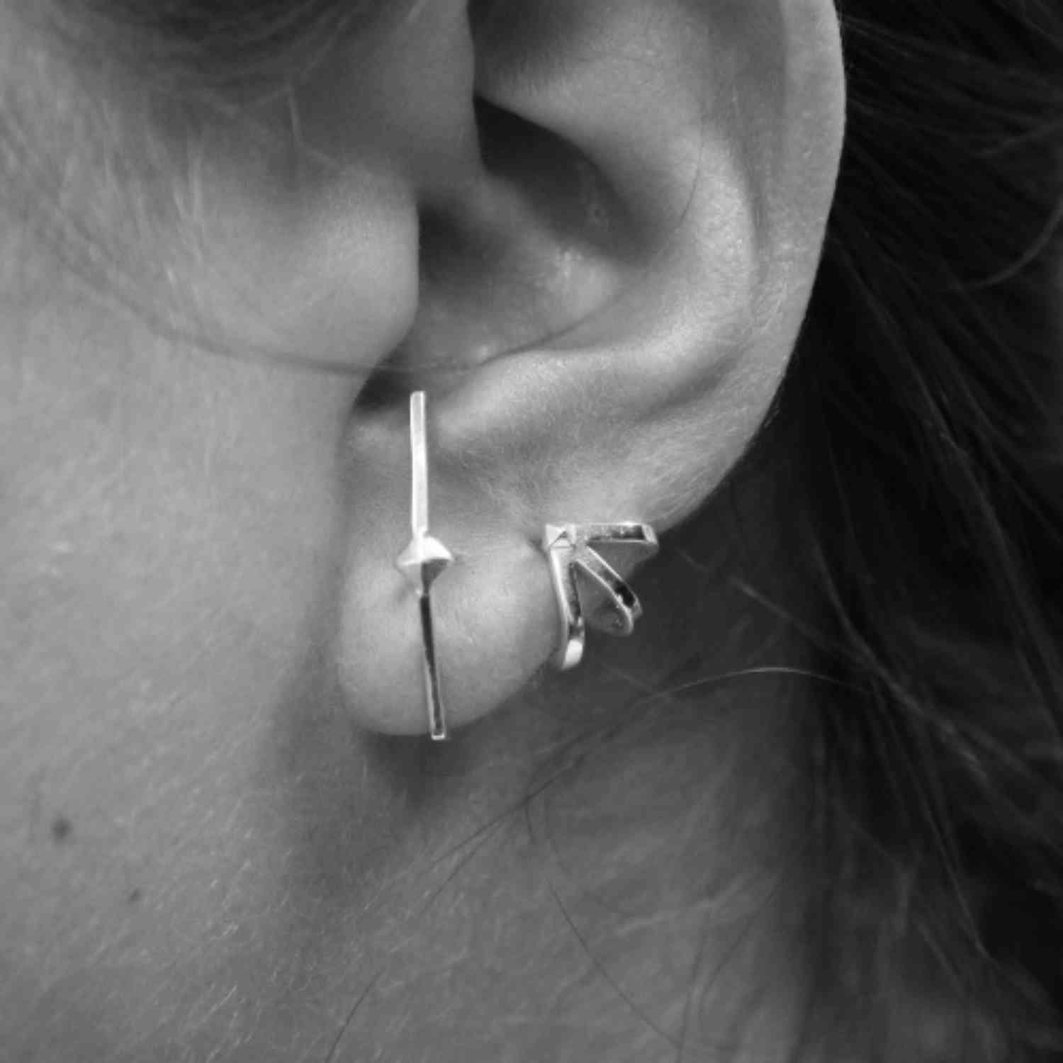 EVELYNE-M METROPOLIS | Tron - InEar Stud - Gold