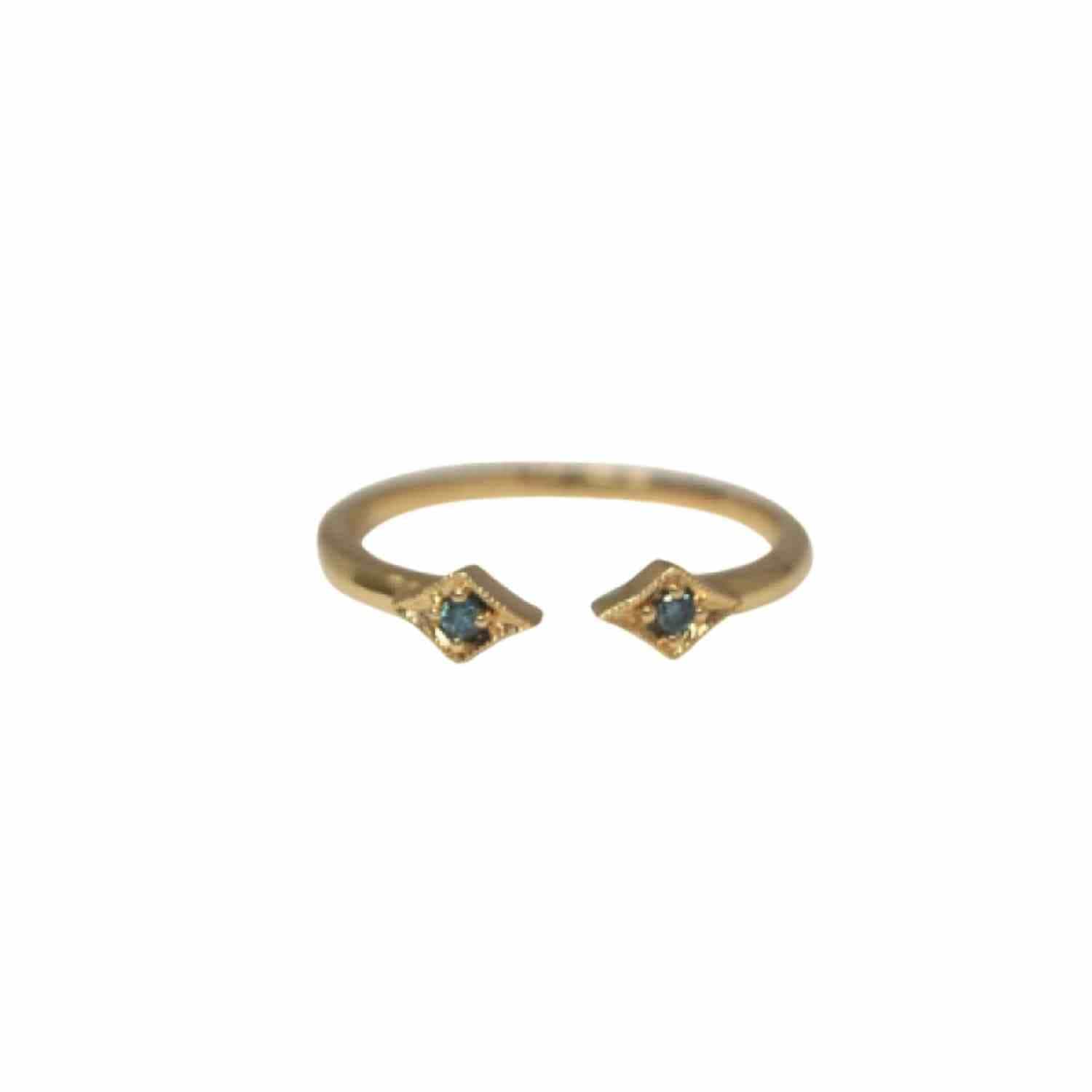 EVELYNE-M OPALIA | Vintage Rhombus Blue Diamond - Ring - 18 Karat Gold