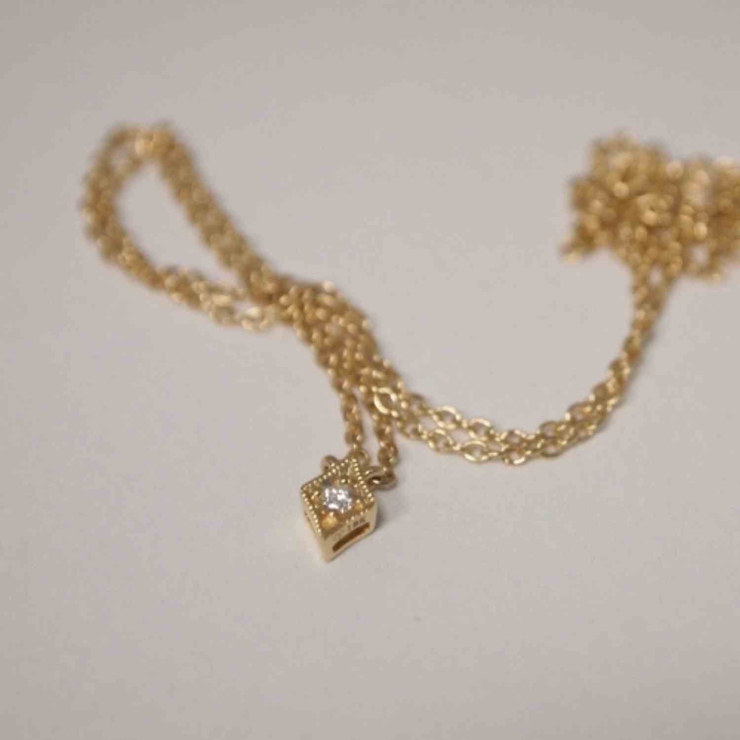 EVELYNE-M 40-45cm OPALIA | Vintage Rhombus White Diamond - Necklace - 18 Karat Gold