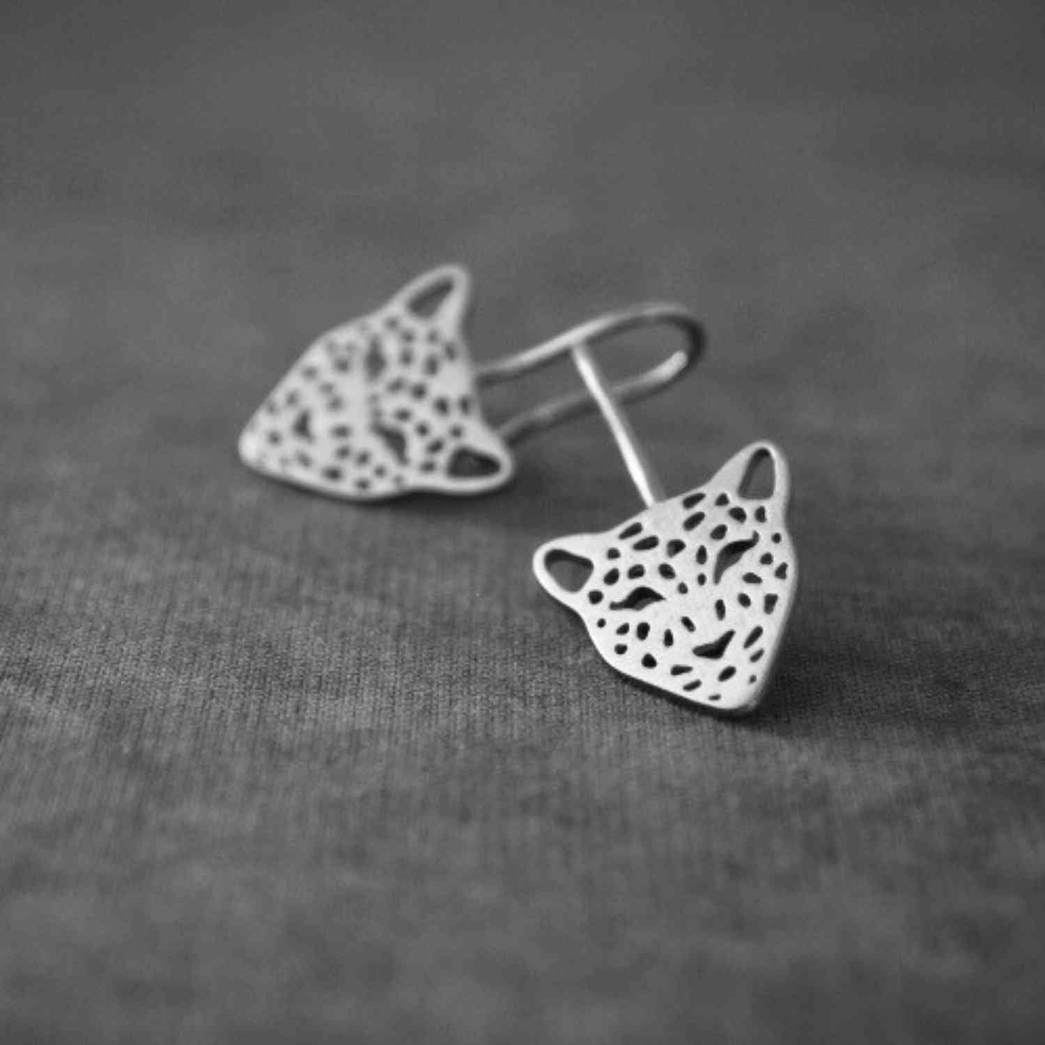 EVELYNE-M PANTHERA | Big Head - Earring - Silver