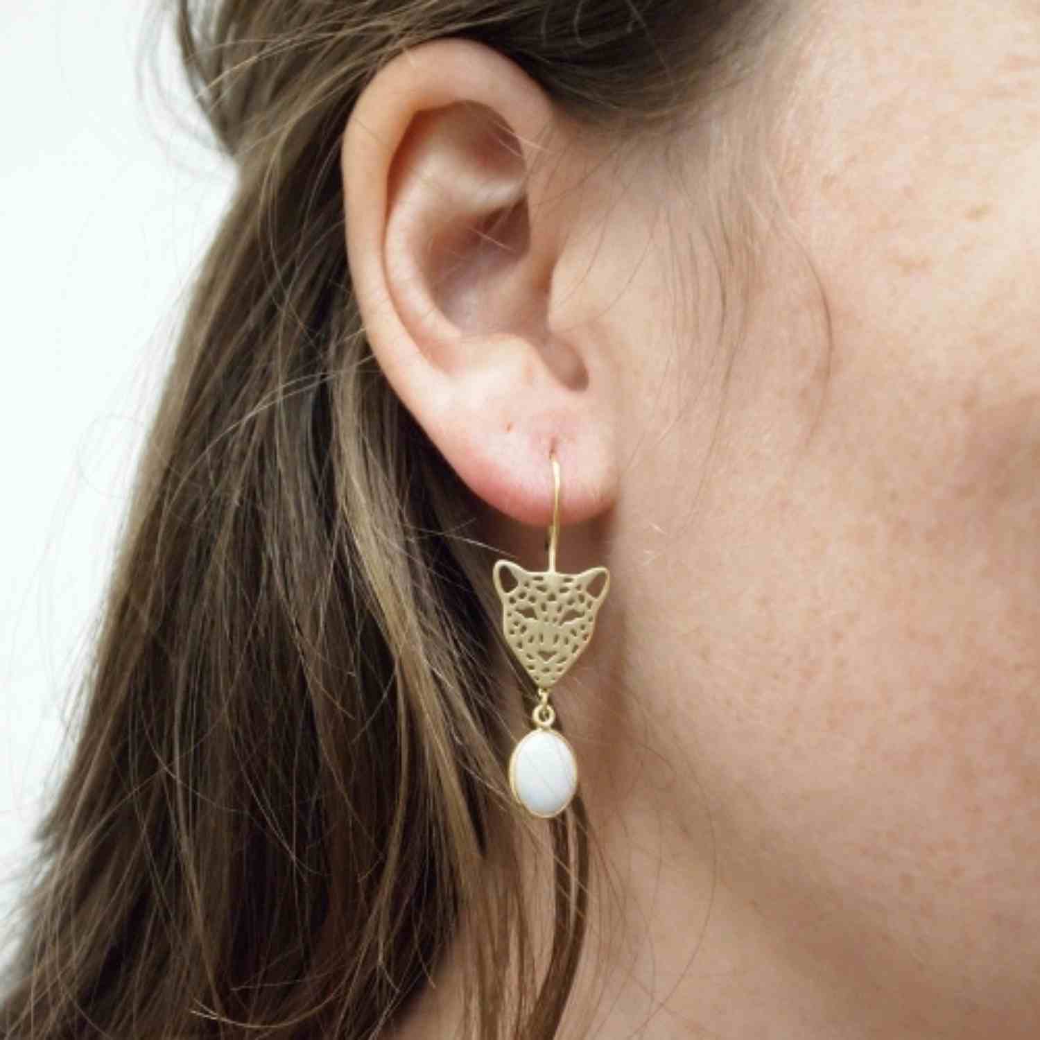 EVELYNE-M PANTHERA | White Opal Big Head - Earring - Gold