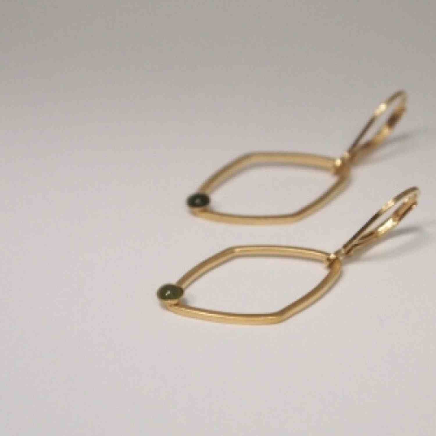 EVELYNE-M PETIT POINT | Green Jade Rhombus - Brisur Earring - Gold