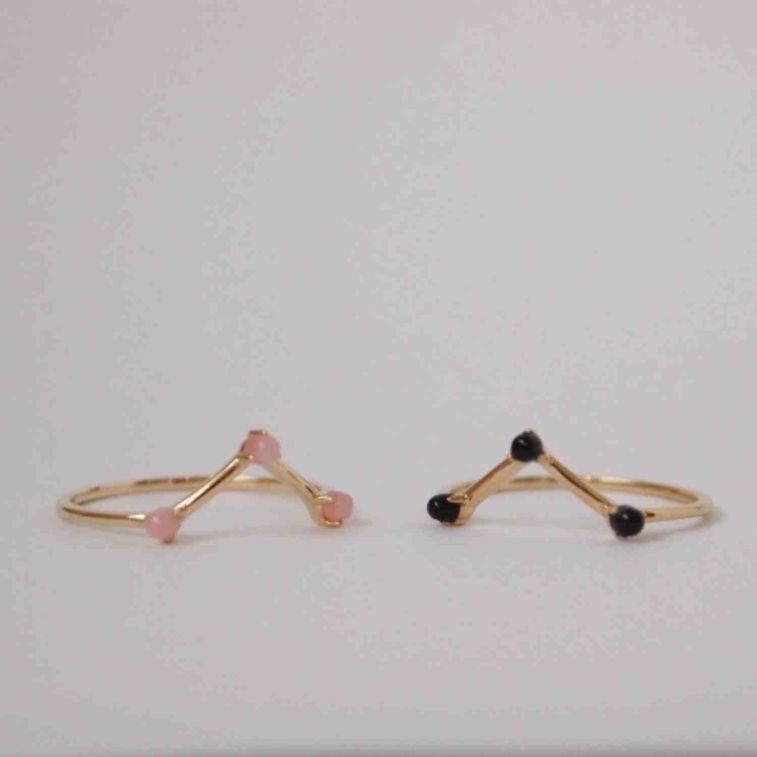 EVELYNE-M PETIT POINT | Onyx Musca Constellation - Ring - 18 Karat Gold
