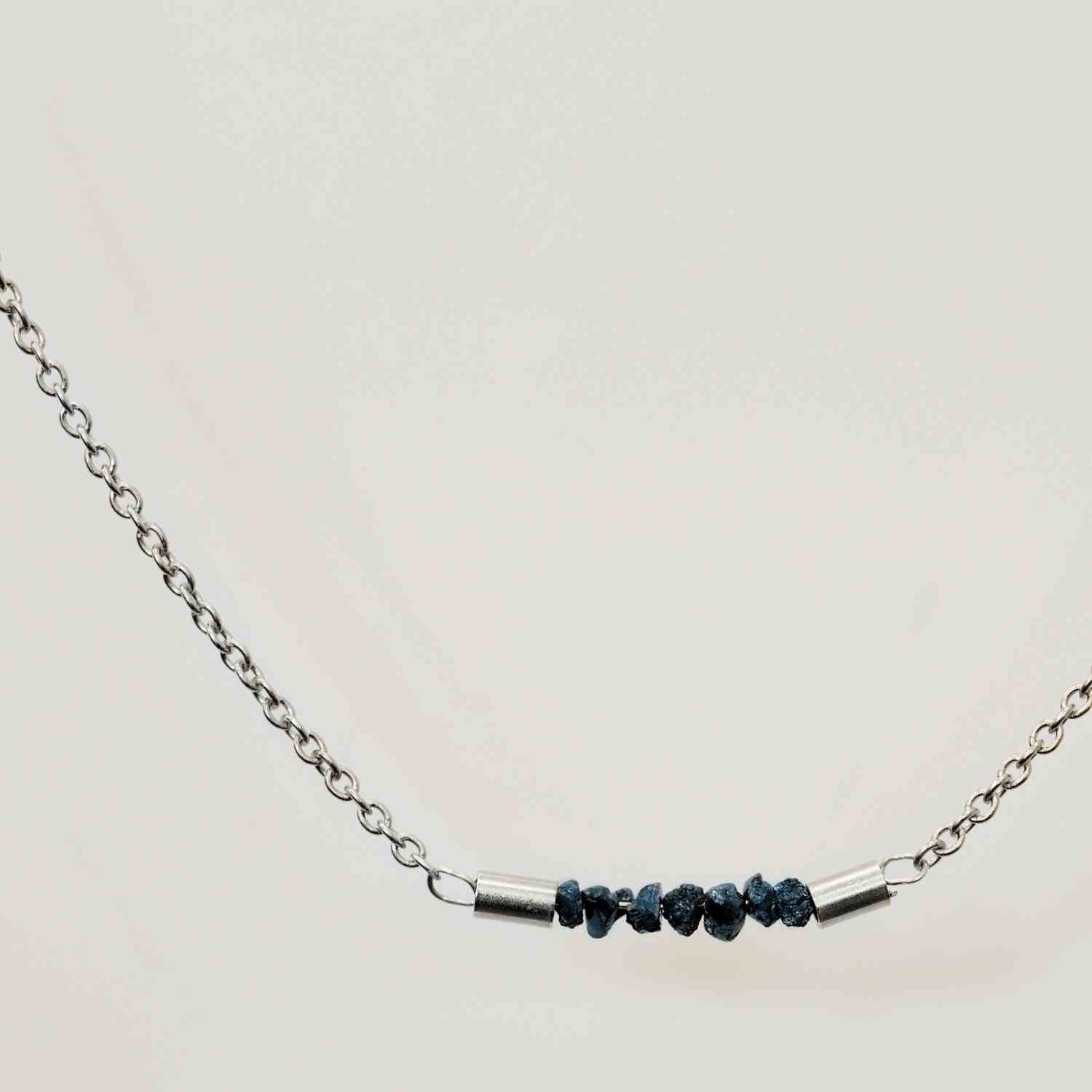 EVELYNE-M 42.5cm ROCKS | Blue Rough Diamond - Necklace - Silver