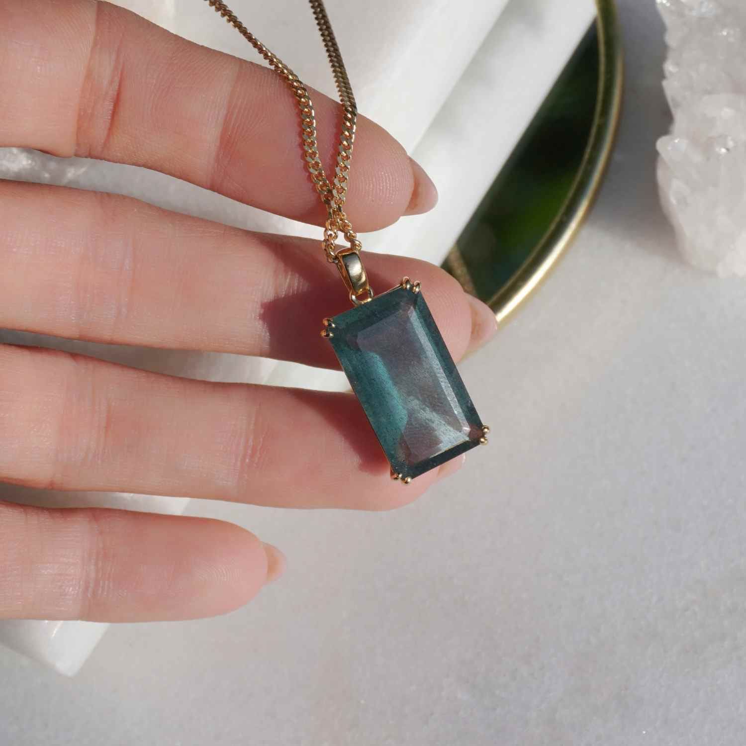 EVELYNE-M Pendant SMILODON | Moos Aquamarin Talisman - Pendant - 18 Karat Gold (ONE OF A KIND)