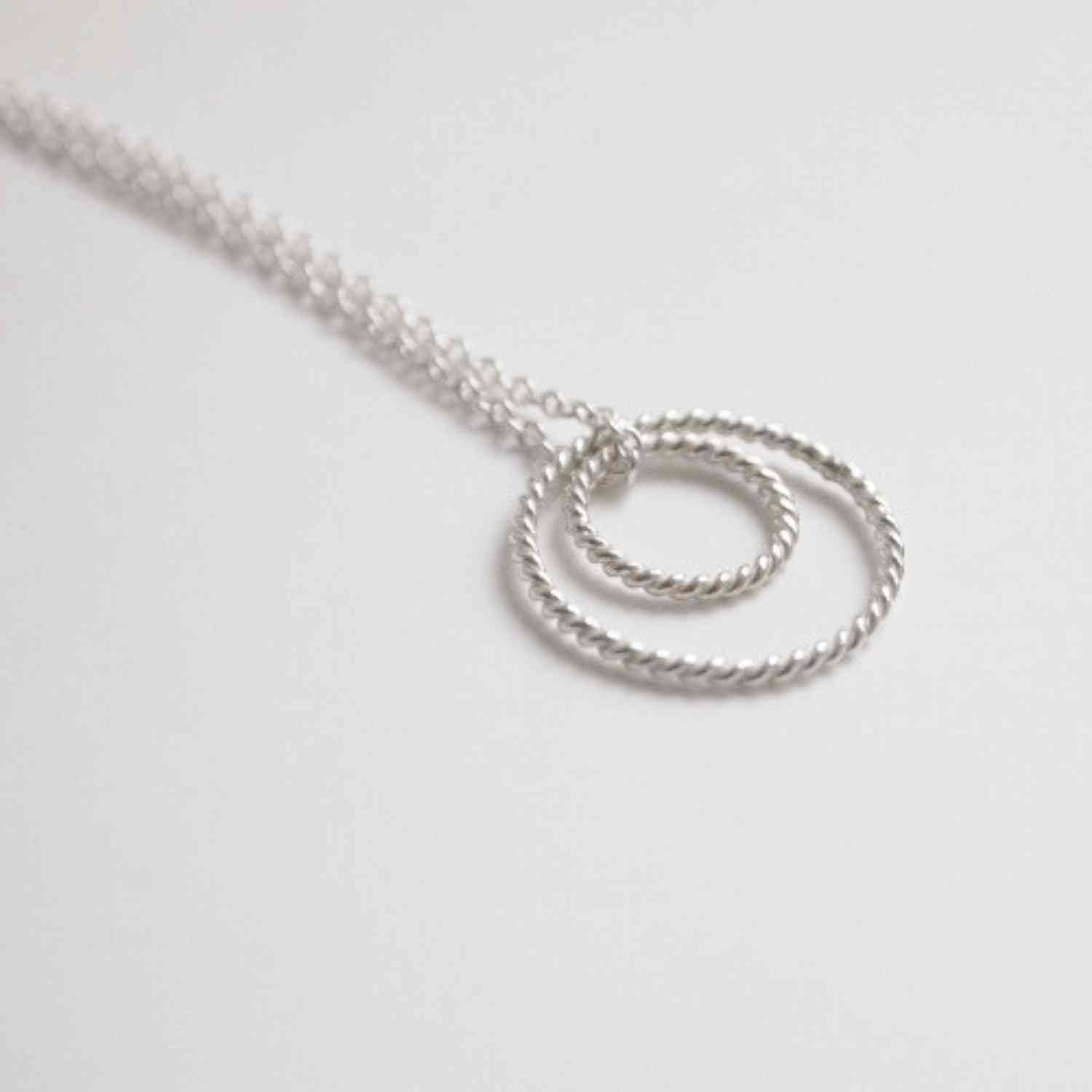 EVELYNE-M SOPHIE | Double Circle - Necklace - Silver