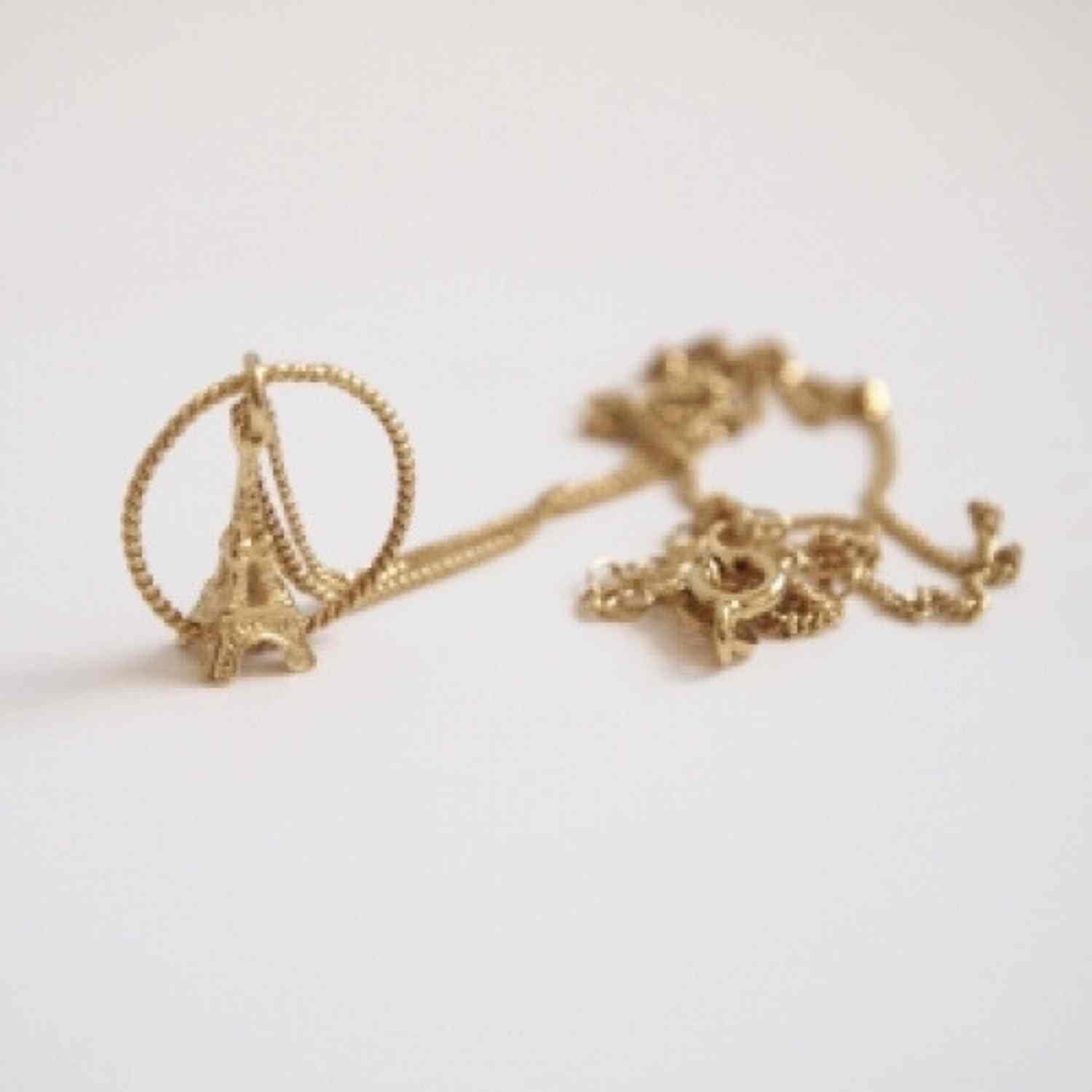 EVELYNE-M SOPHIE | Eiffel in Circle - Necklace - Gold
