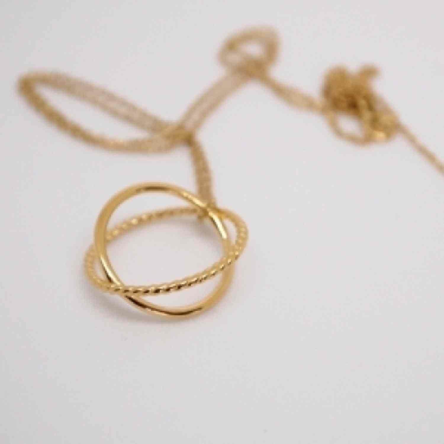EVELYNE-M SOPHIE | Saturn - Necklace - Gold