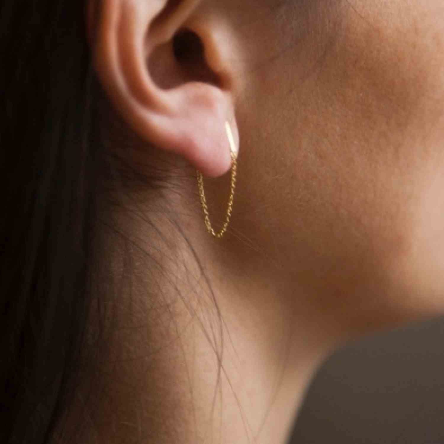 EVELYNE-M STRIPES&JOIST | Bar Chaining - Stud Earring - Gold