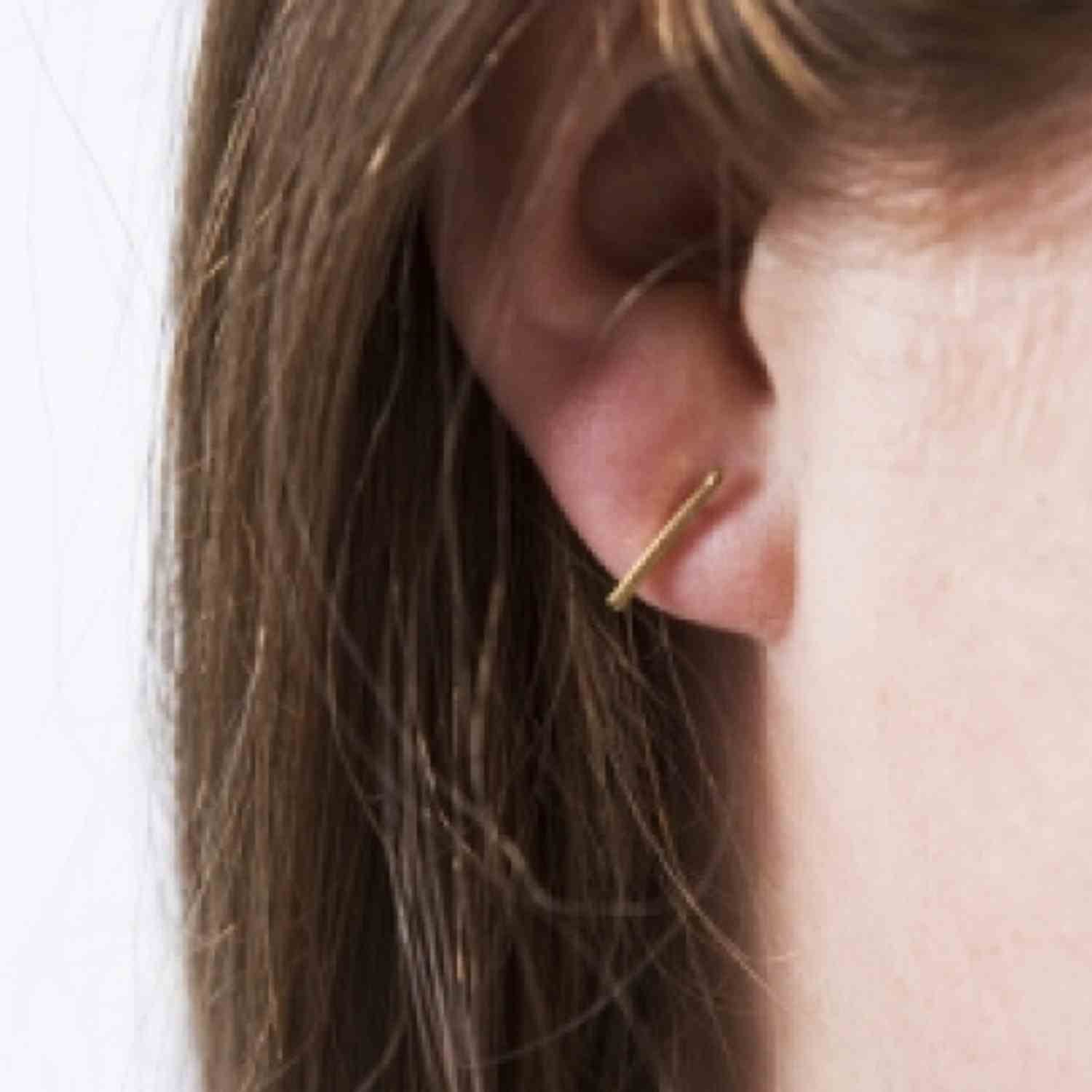 EVELYNE-M STRIPES&JOIST | Bar M - Stud Earring - Gold