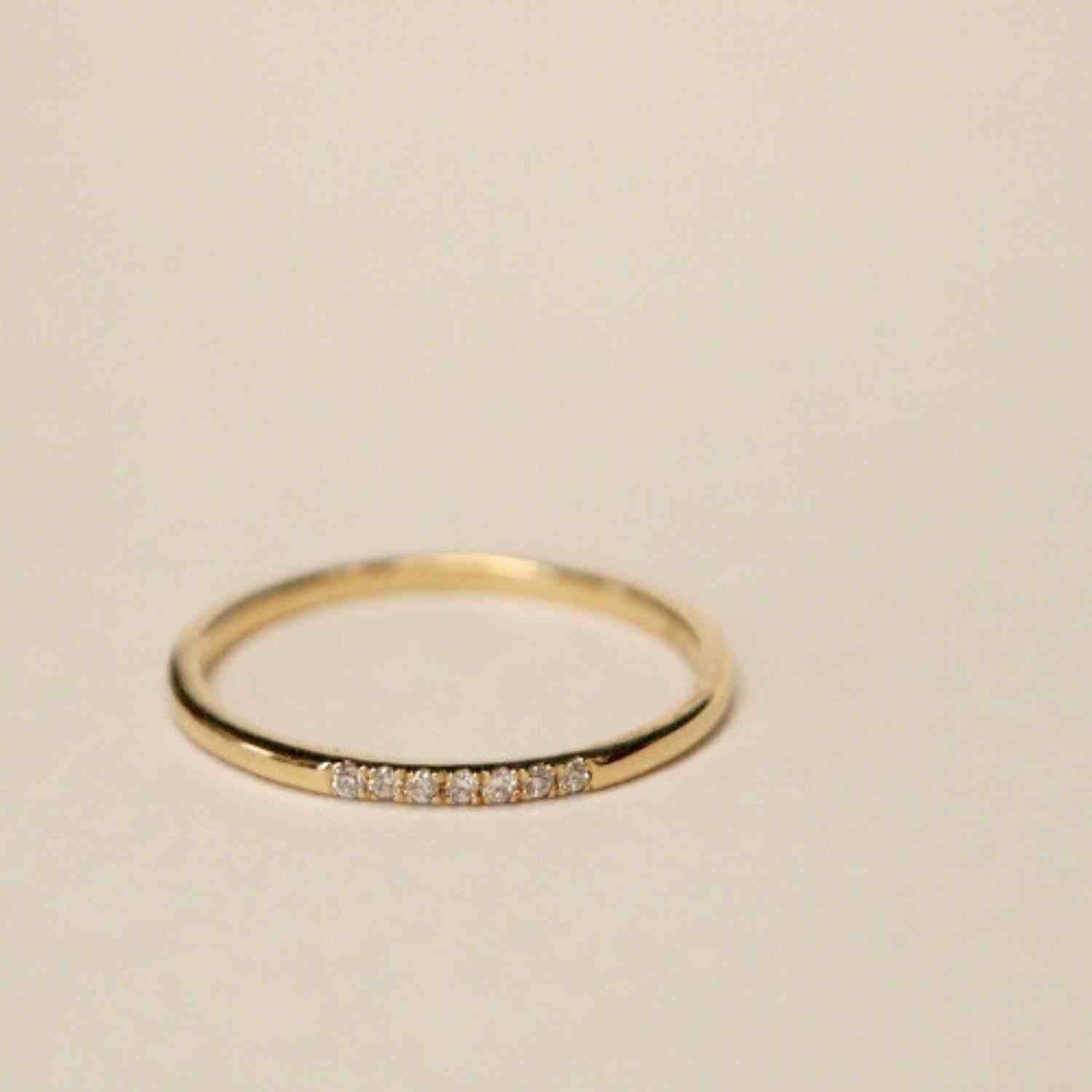 EVELYNE-M STRIPES&JOIST | Bar Seven Diamond White (1.0) - Ring - 18 Karat Gold