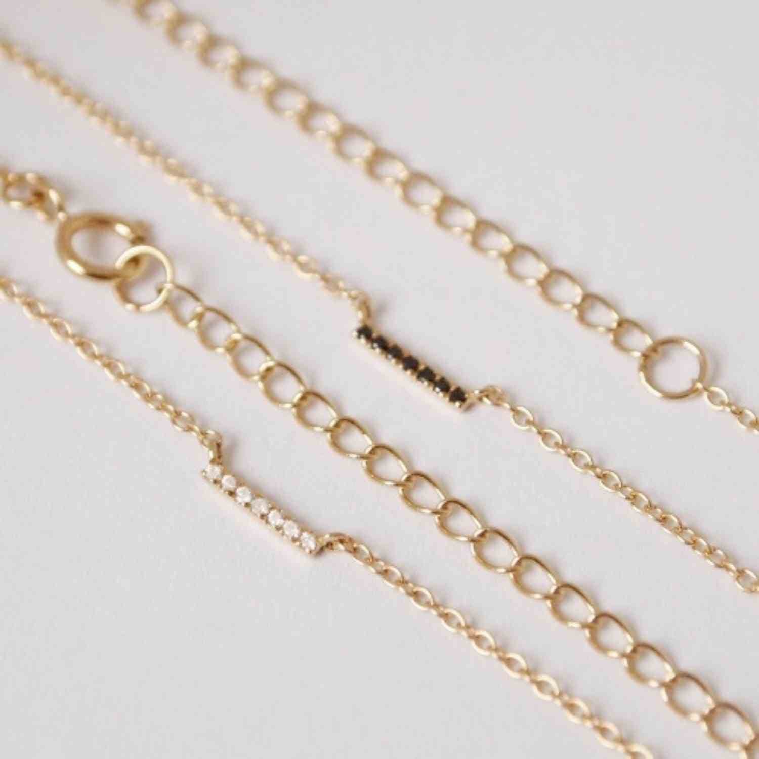 EVELYNE-M 38-42cm STRIPES&JOIST | Bar Seven Diamond White - Necklace - 18 Karat Gold