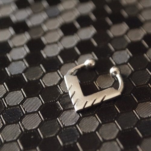 EVELYNE-M TRINITY | Sawblade - Nose Cuff - Silver