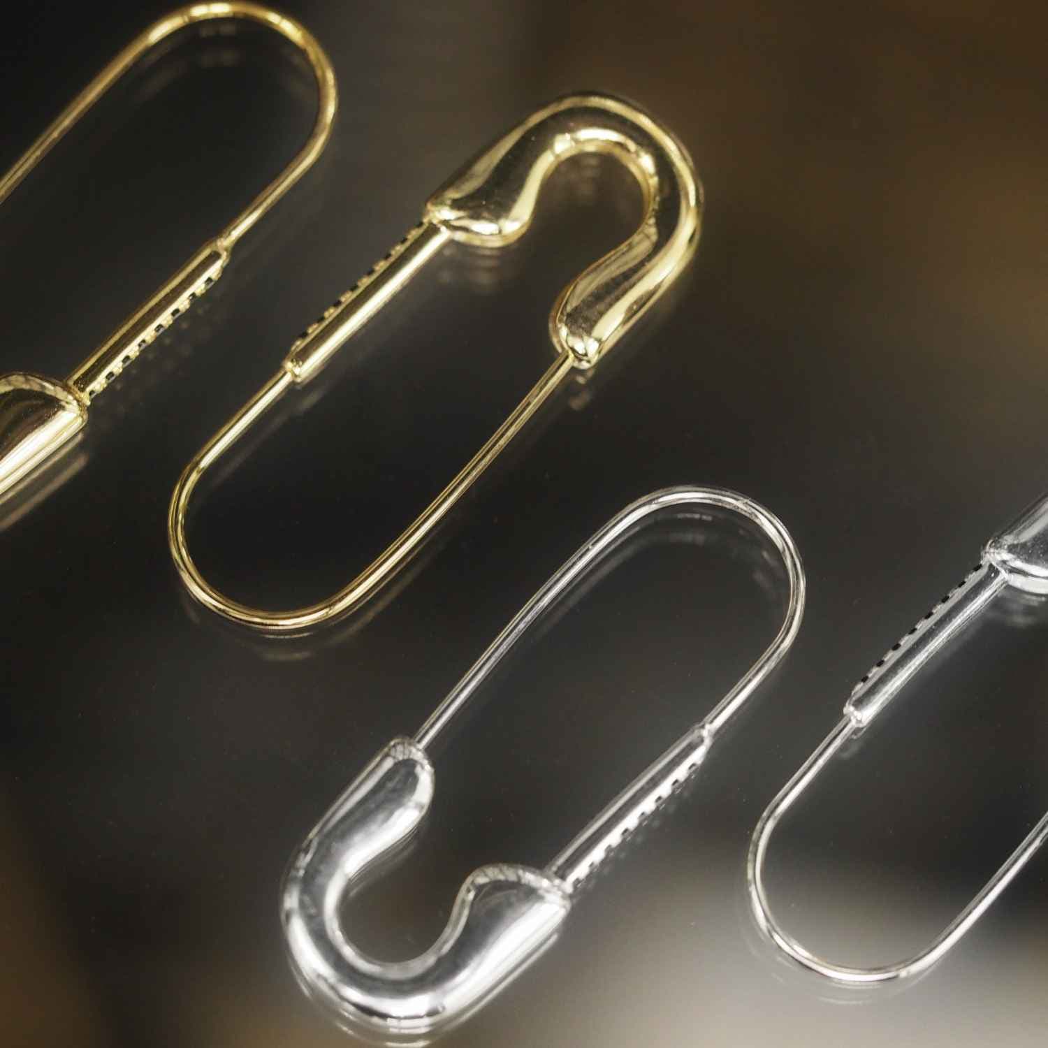 EVELYNE-M ANIMORUM | Black Spinel Safety Pin - Creole Hoop Earring - Silver