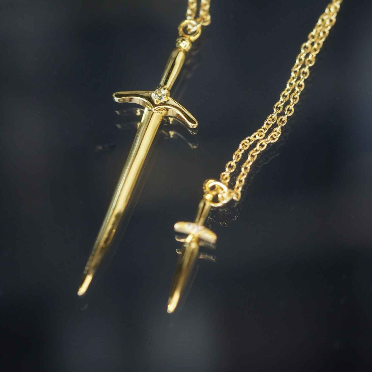 EVELYNE-M 60-65cm verstellbar ANIMORUM | Veil Sword Green Sapphire - Necklace - Gold