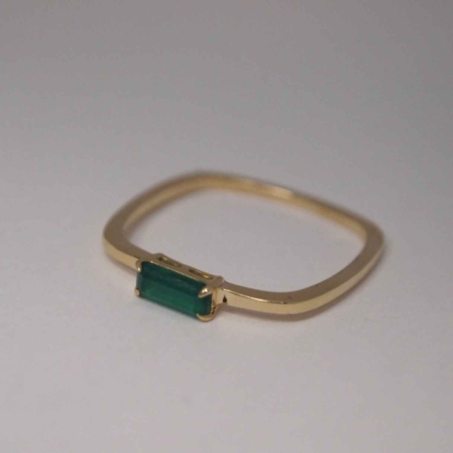 EVELYNE-M BAGUETTE | Green Onyx Square - Ring - 18 Karat Gold