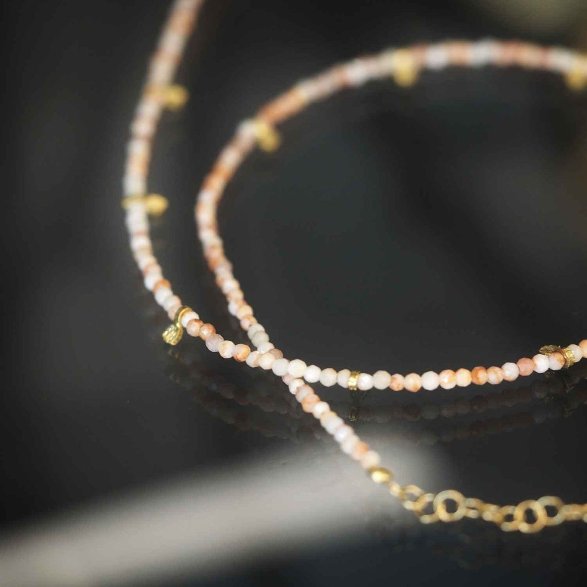EVELYNE-M ca. 41 - 48cm verstellbar COSMIC SPOT | Pink Opal Orbit Satellite - Collar - Gold (LIMITED EDITION)