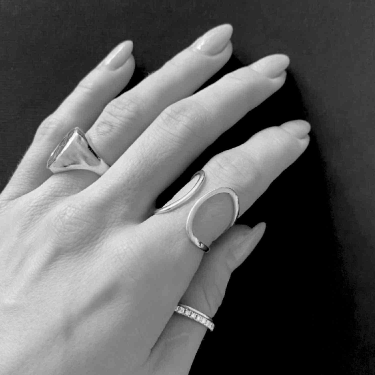 EVELYNE-M CURVACEOUS | Cuff - Ring - Silver