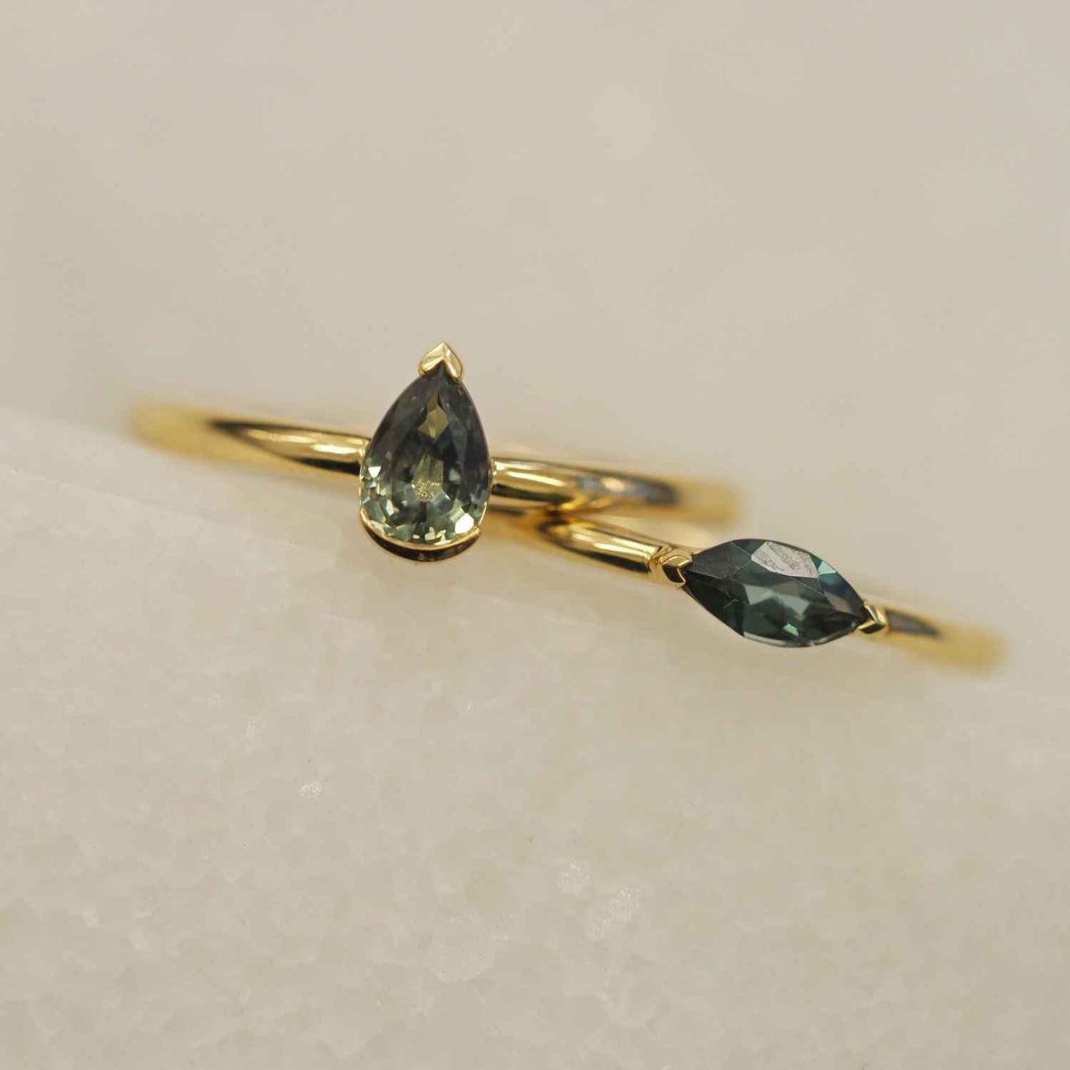 EVELYNE-M CURVACEOUS | Marquise Eye Pine Green Tourmaline - Ring - 18 Karat Gold (LIMITED EDITION)