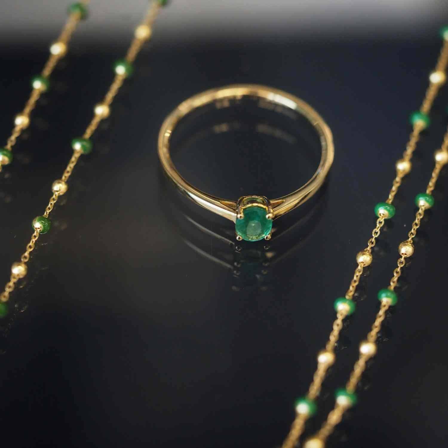 EVELYNE-M 42cm LUNAMOTION | Meteoroids Orbit Green Emerald - Collar - 18 Karat Gold