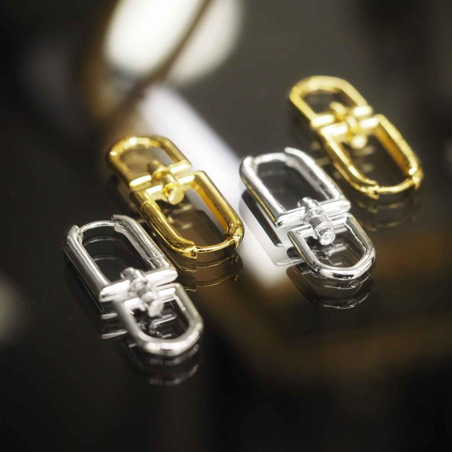 EVELYNE-M METROPOLIS | Connection - Creole Hoop Earring - Gold
