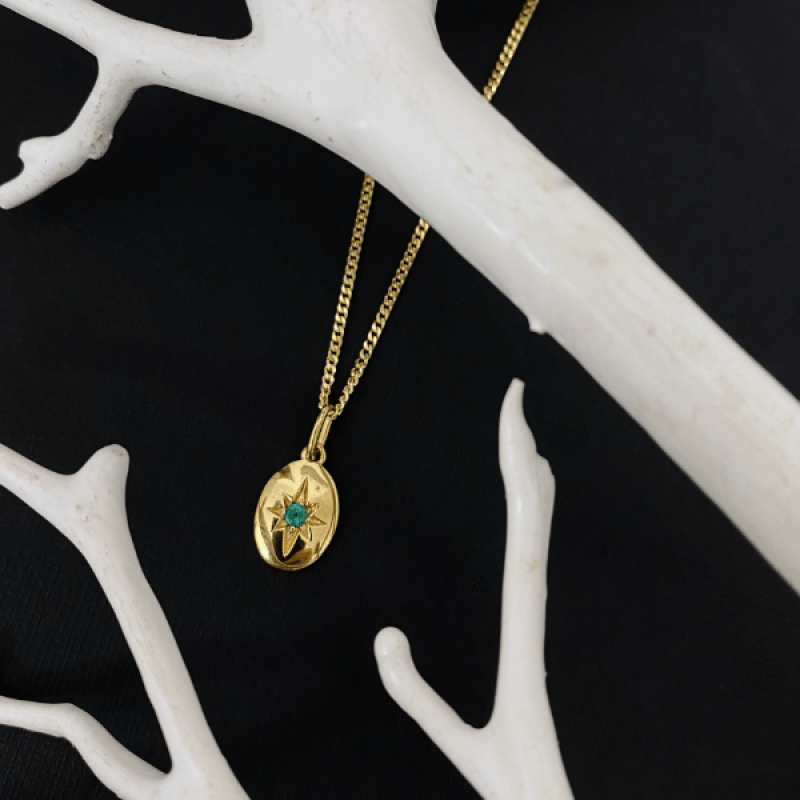 EVELYNE-M ONEIRO | Polarstar Emerald - Pendant - 18 Karat Gold