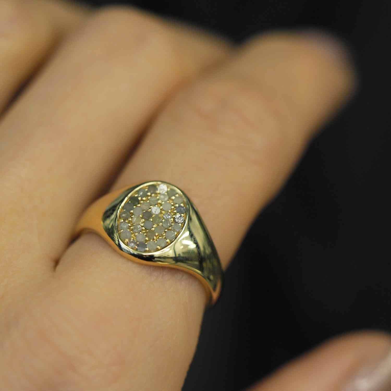 EVELYNE-M 54 ONEIRO | Signet Diamond Universe (W) - Ring - 18 Karat Gold (LIMITED EDITION)