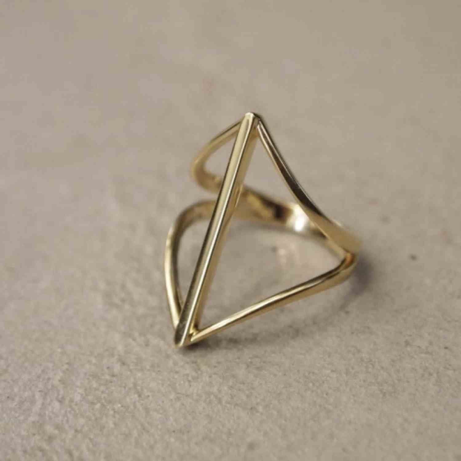 EVELYNE-M OPALIA | Rhombus Bar - Ring - Gold