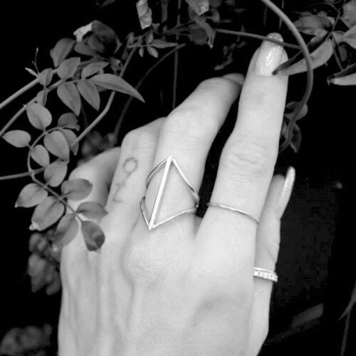 EVELYNE-M OPALIA | Rhombus Bar - Ring - Silver