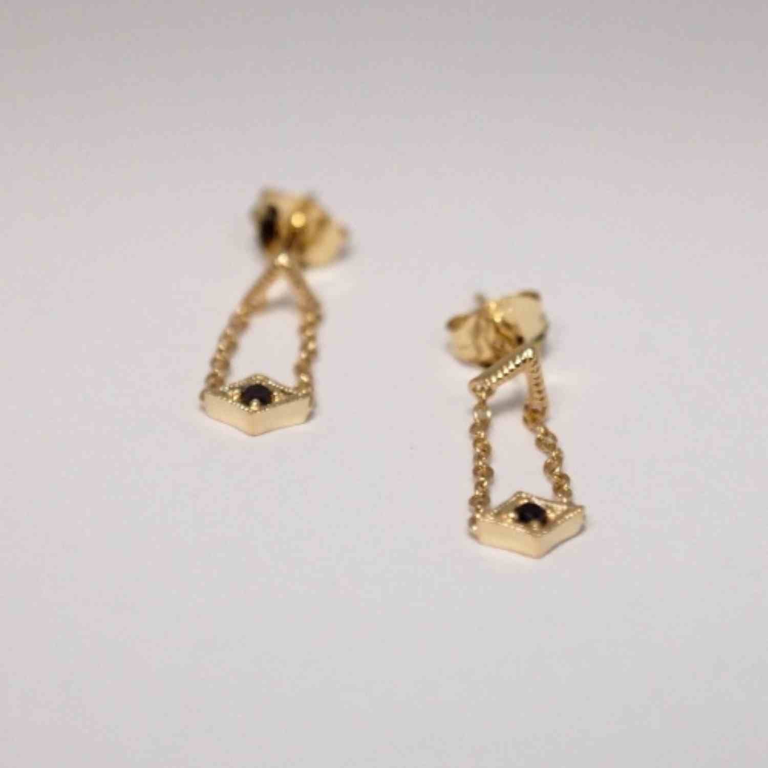 EVELYNE-M OPALIA | Vintage Rhombus Black Diamond Chain - Stud Earring - 18 Karat Gold