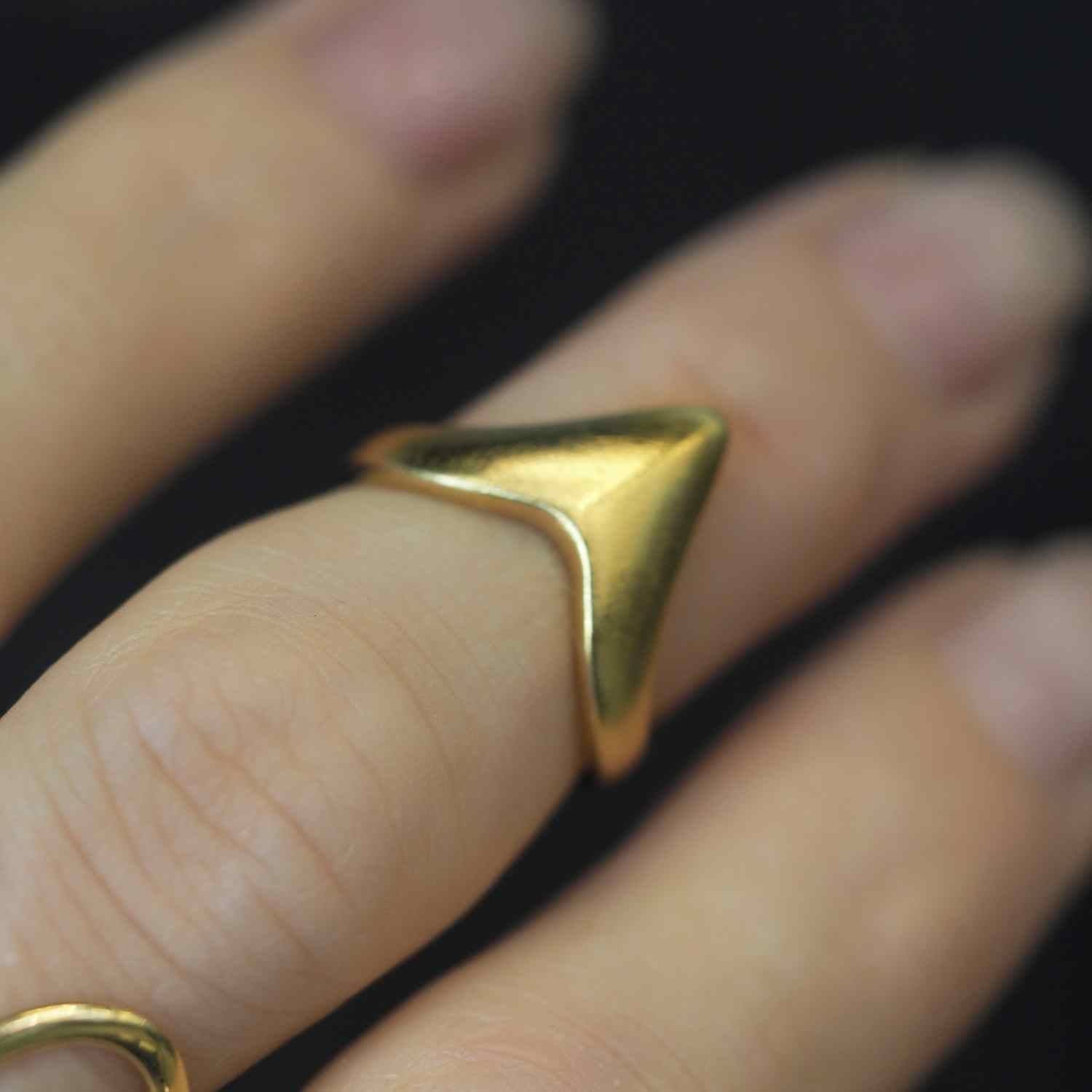 EVELYNE-M SMILODON | Claw - Ring - Gold