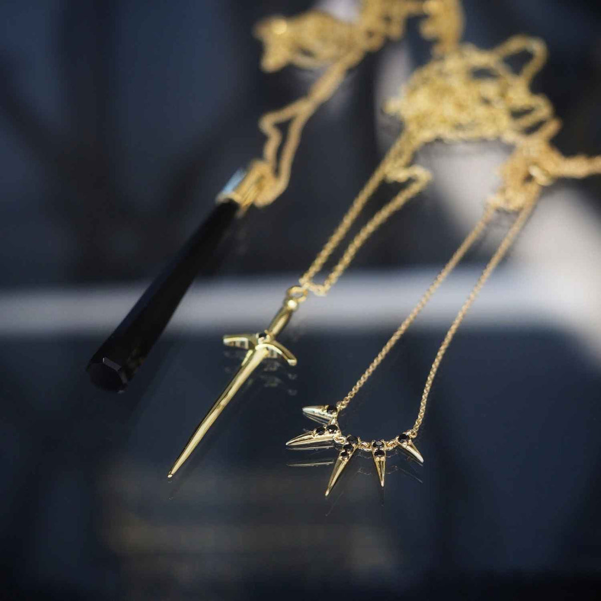 EVELYNE-M 43cm | 50cm SMILODON | Five Claws Black Onyx - Necklace - 18 Karat Gold