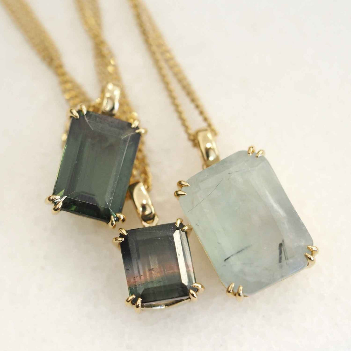 EVELYNE-M Pendant SMILODON | Tourmaline Bicolor Talisman - Pendant - 18 Karat Gold (ONE OF A KIND)