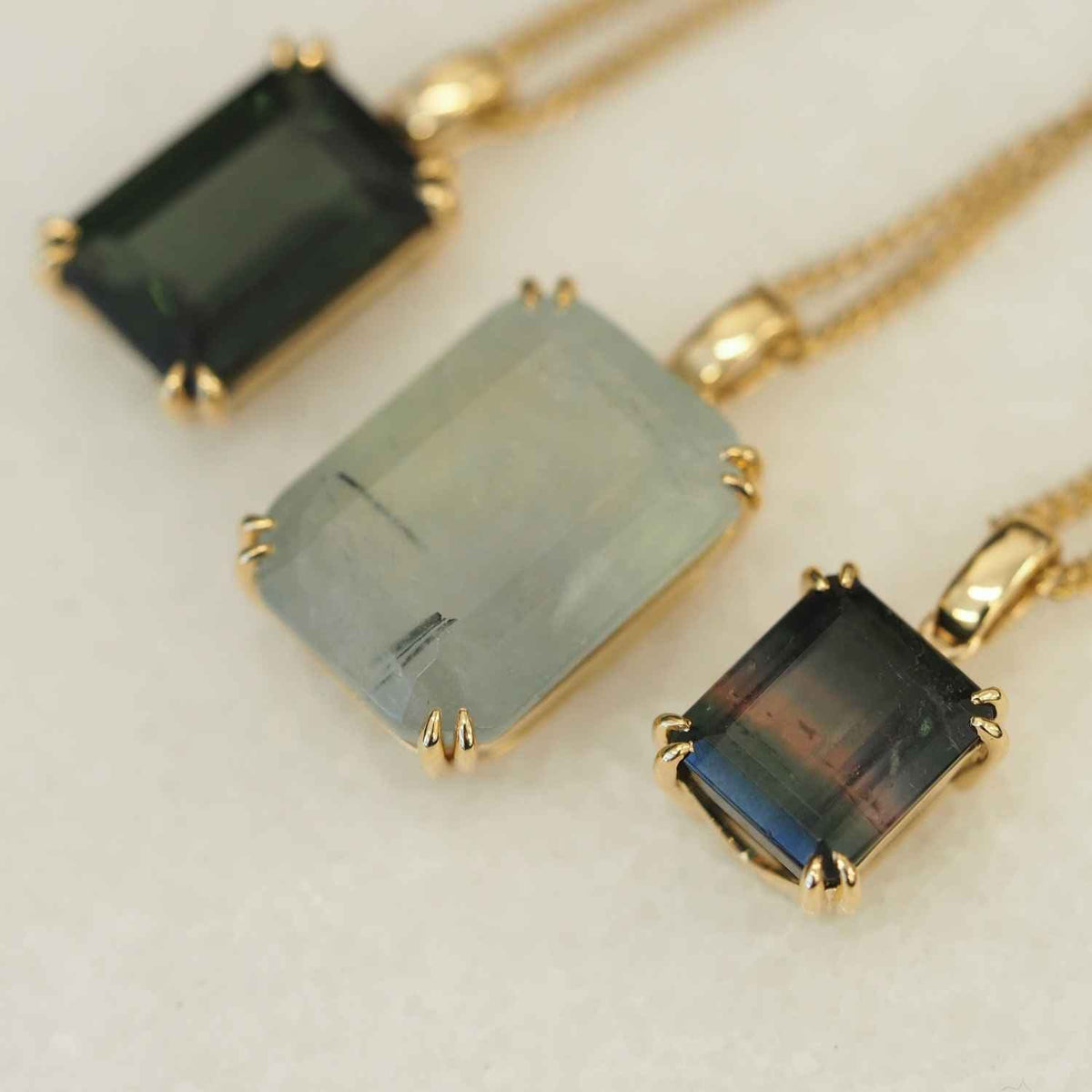 EVELYNE-M Pendant SMILODON | Tourmaline Bicolor Talisman - Pendant - 18 Karat Gold (ONE OF A KIND)