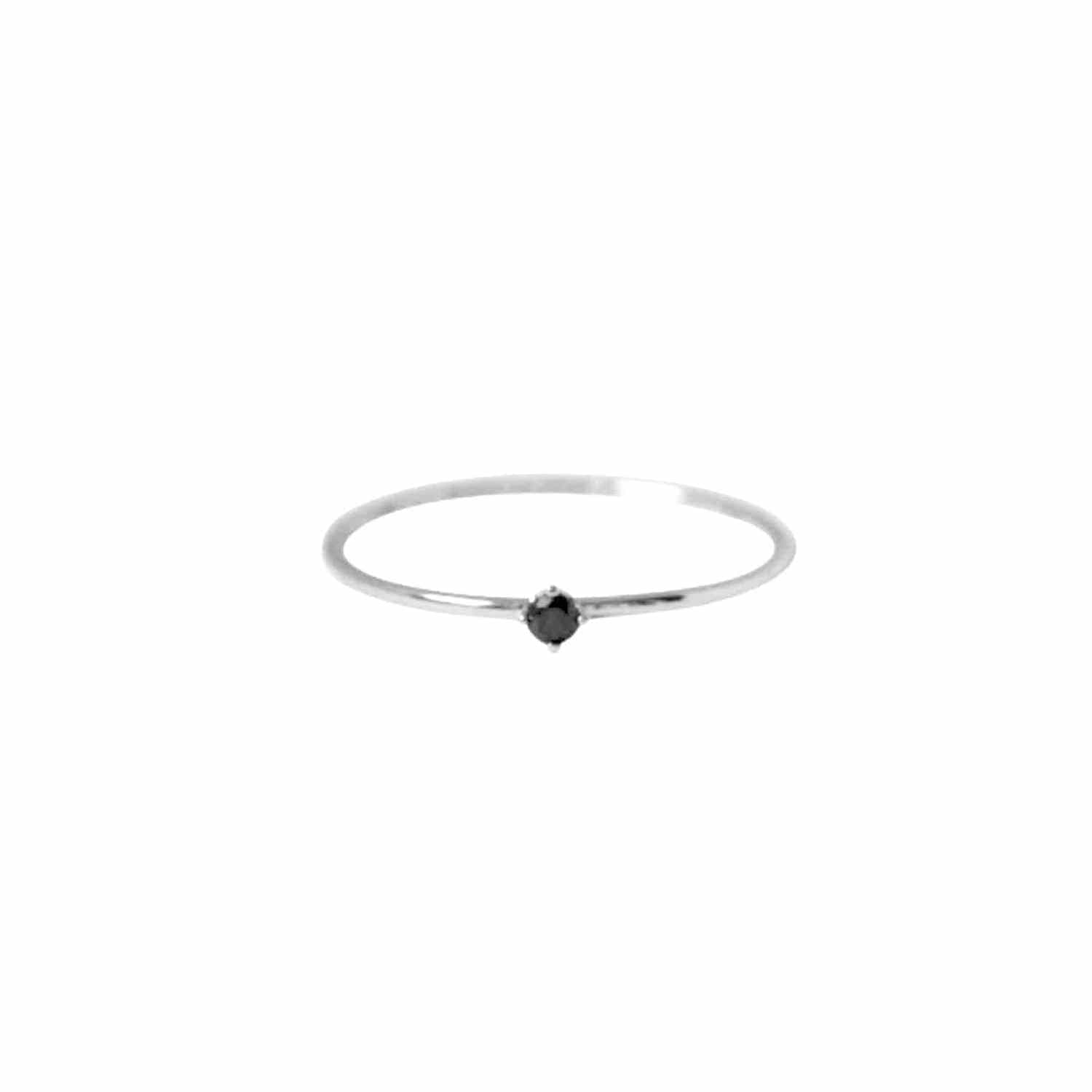 EVELYNE-M SOLITAIRE | Diamond Black (XS) - Ring - 18 Karat Whitegold